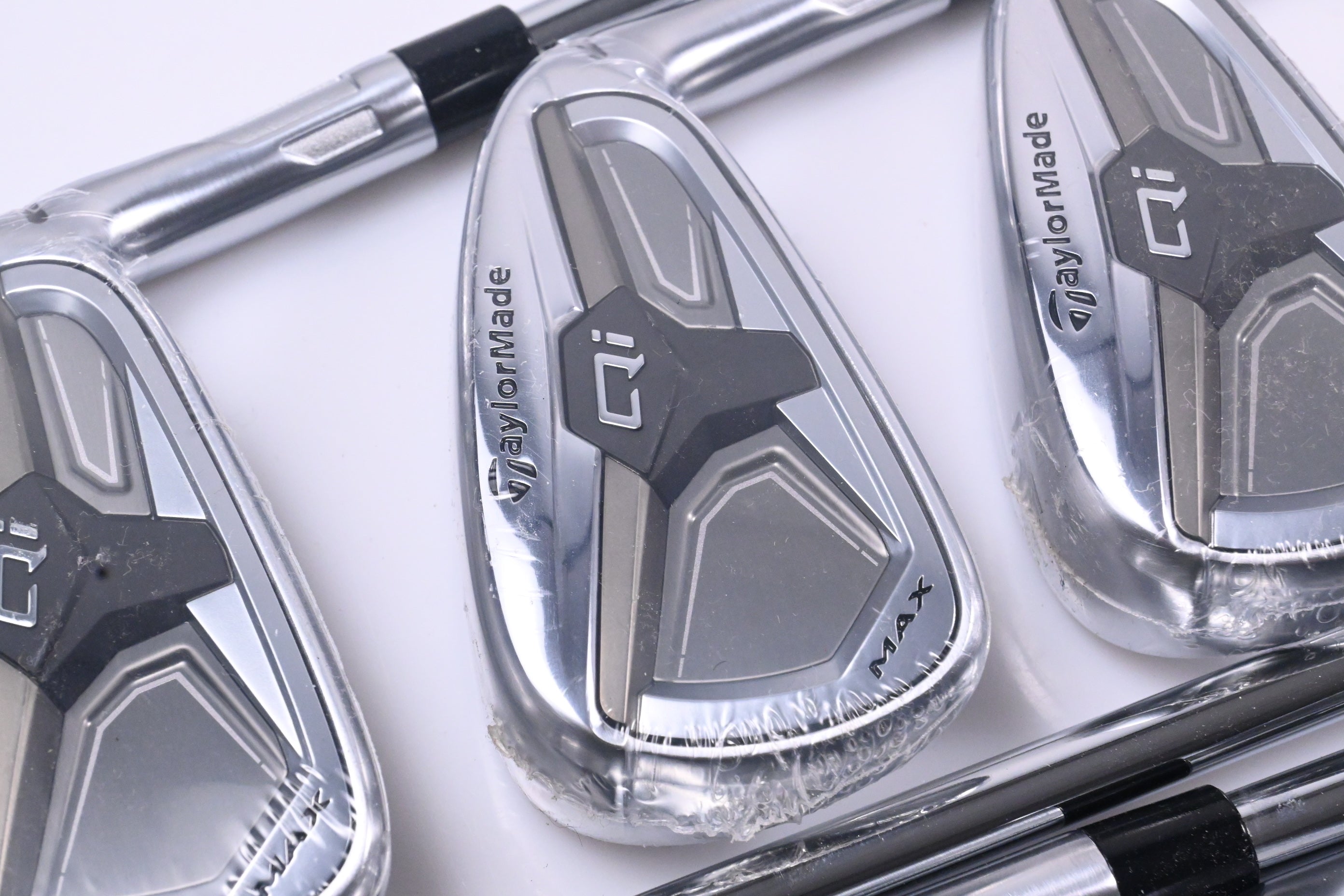 Taylormade Qi Max Irons / 5-PW+SW / Stiff Flex KBS MAX MT 85 Shafts