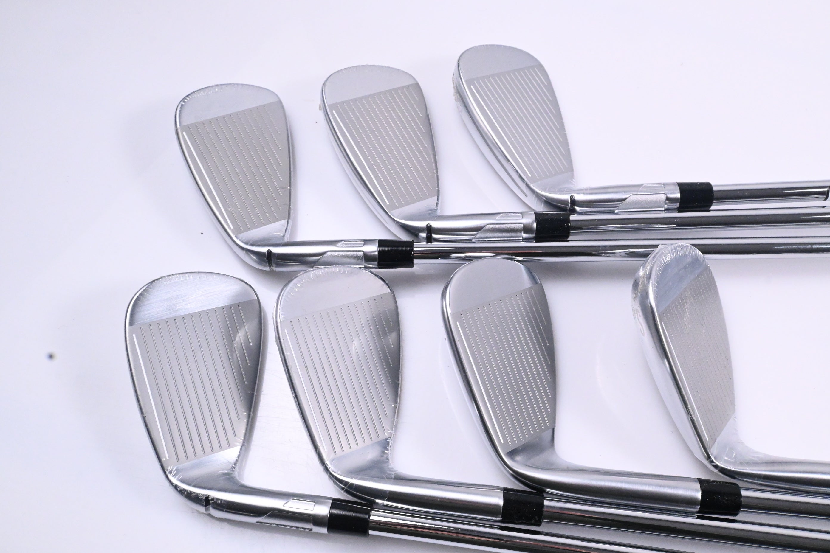 Taylormade Qi Max Irons / 5-PW+SW / Stiff Flex KBS MAX MT 85 Shafts