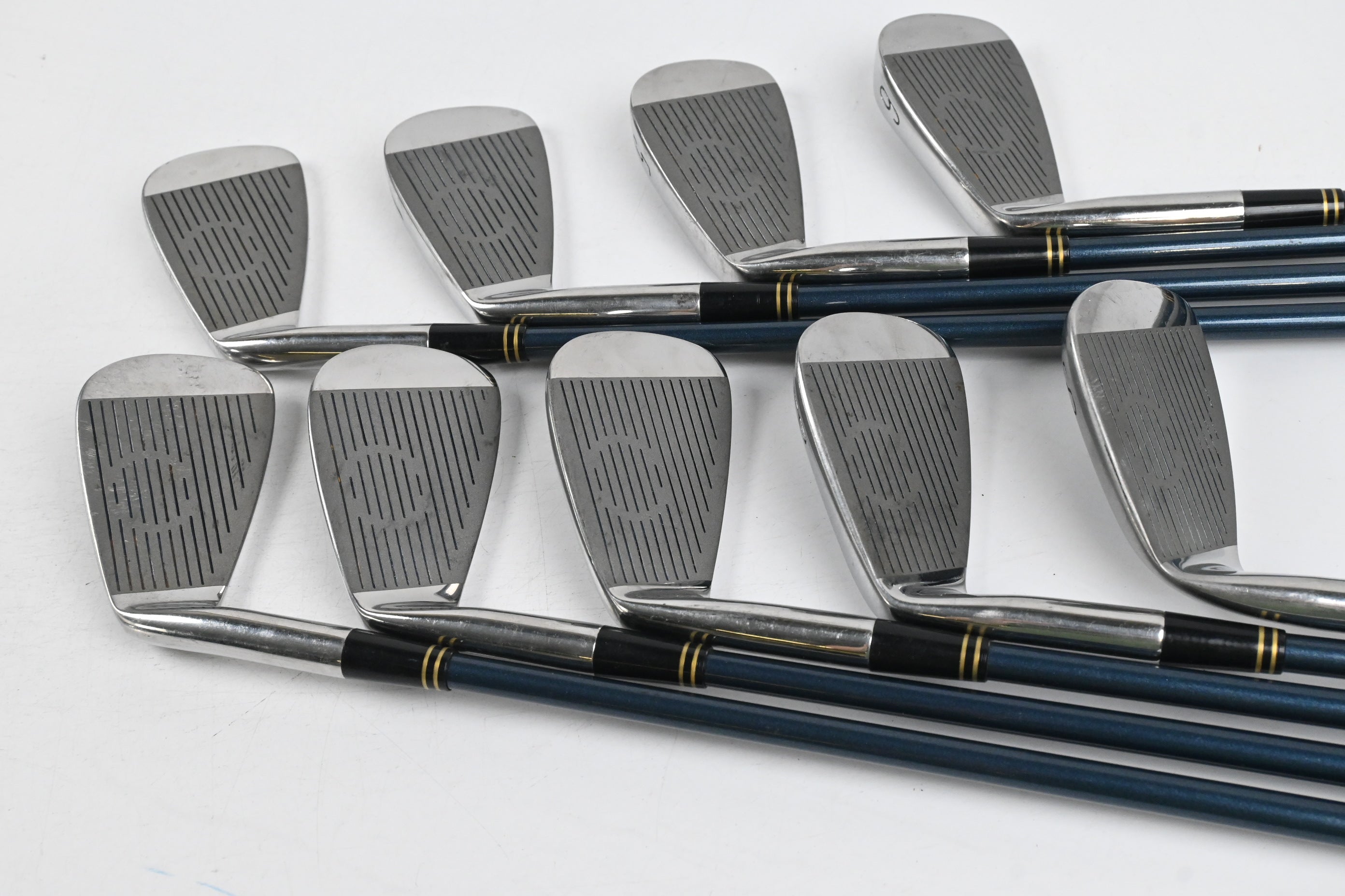 Seal SL 207 Irons / 3-PW+SW / Stiff Flex Seal-Carbon Shafts