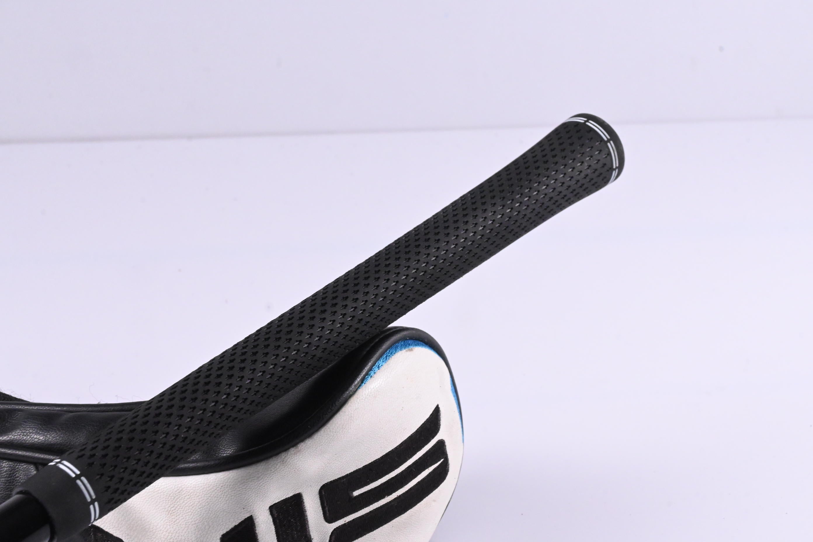 Taylormade SIM2 #3 Hybrid / 19.5 Degree / Stiff Flex HZRDUS Smoke Black RDX 80