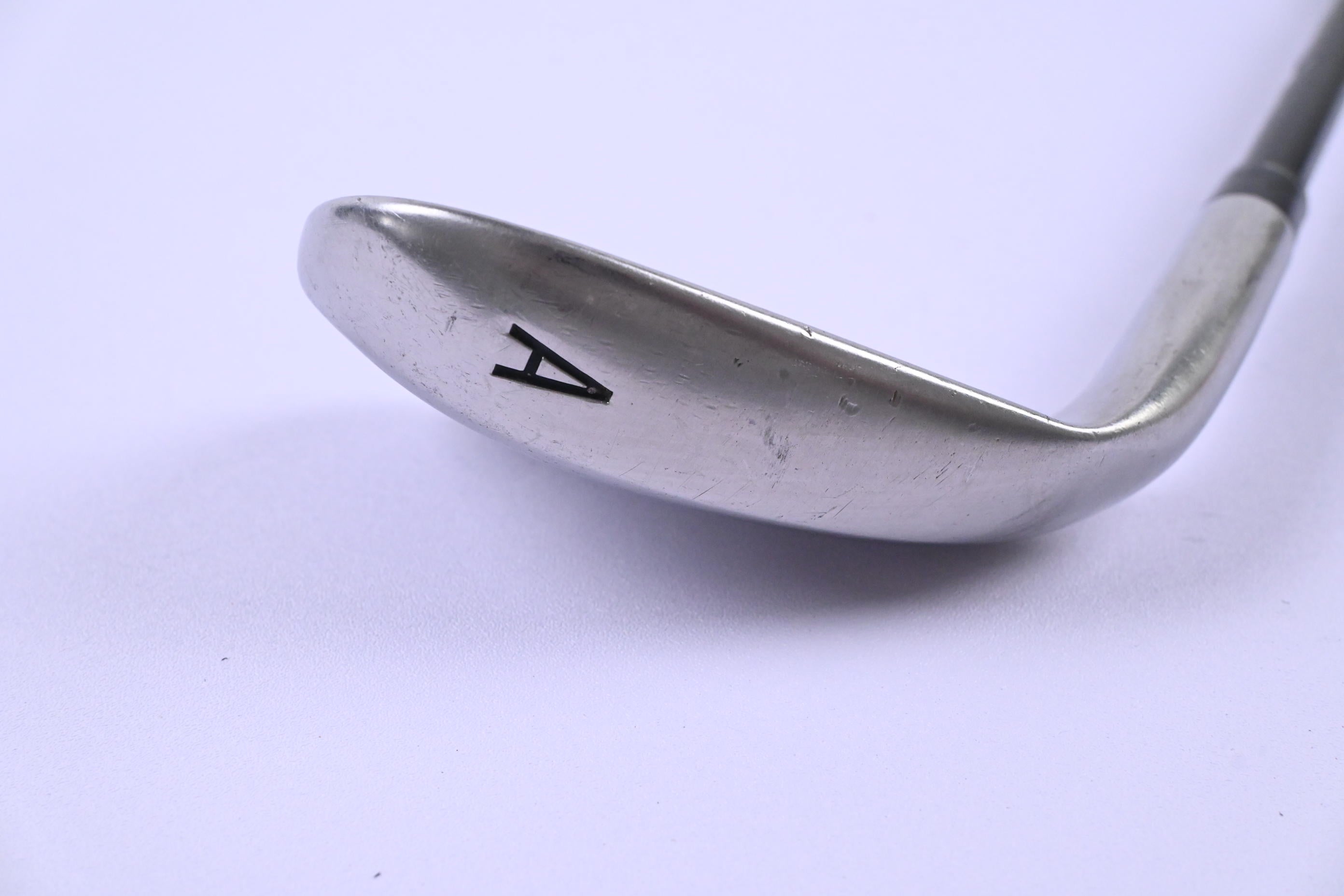 Taylormade M5 Gap Wedge / 50 Degree / Senior Flex Fujikura Atmos Red 5 Shaft