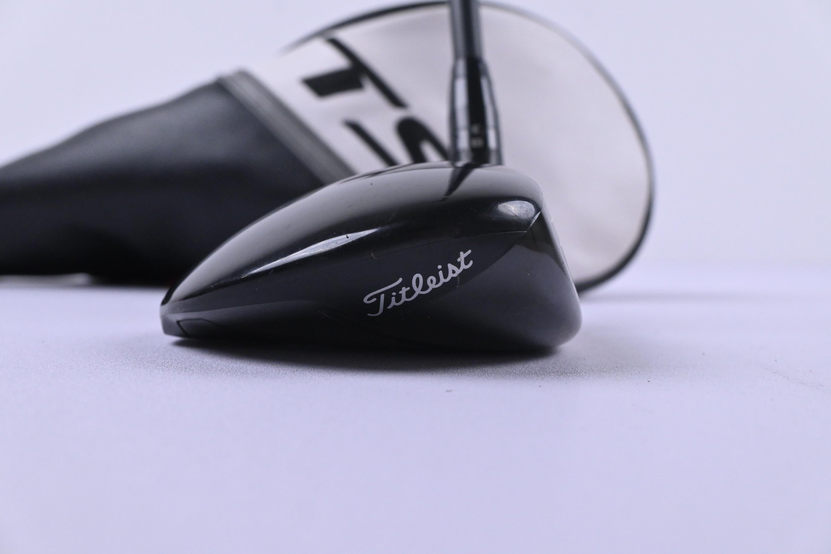 Titleist TSR2 #3 Wood / 16.5 Degree / Regular Flex HZRDUS Gen4 Red CB 60