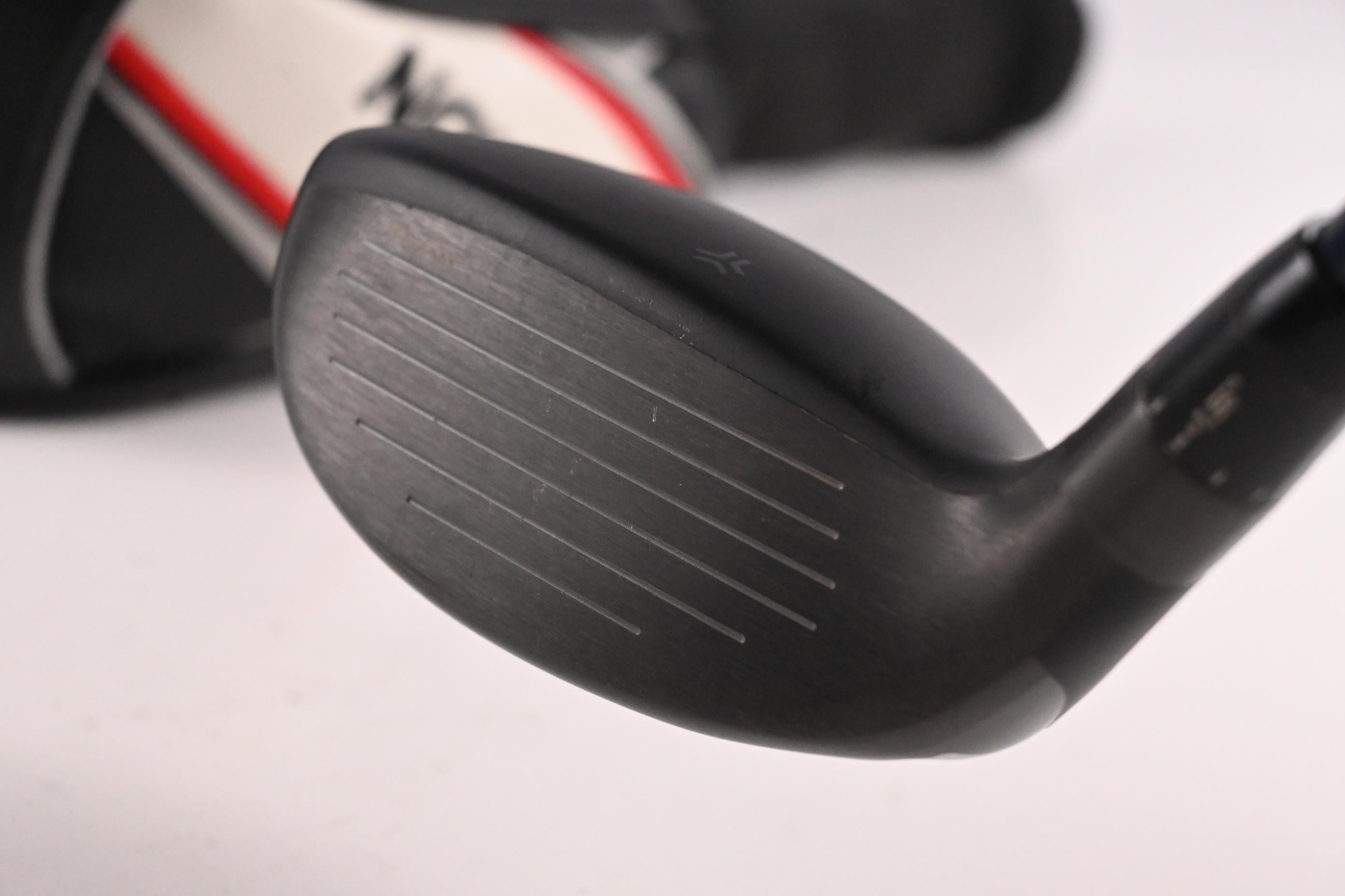 Srixon ZXi #4 Hybrid / 22 Degree / Regular Flex Ventus TR Blue 7 Shaft