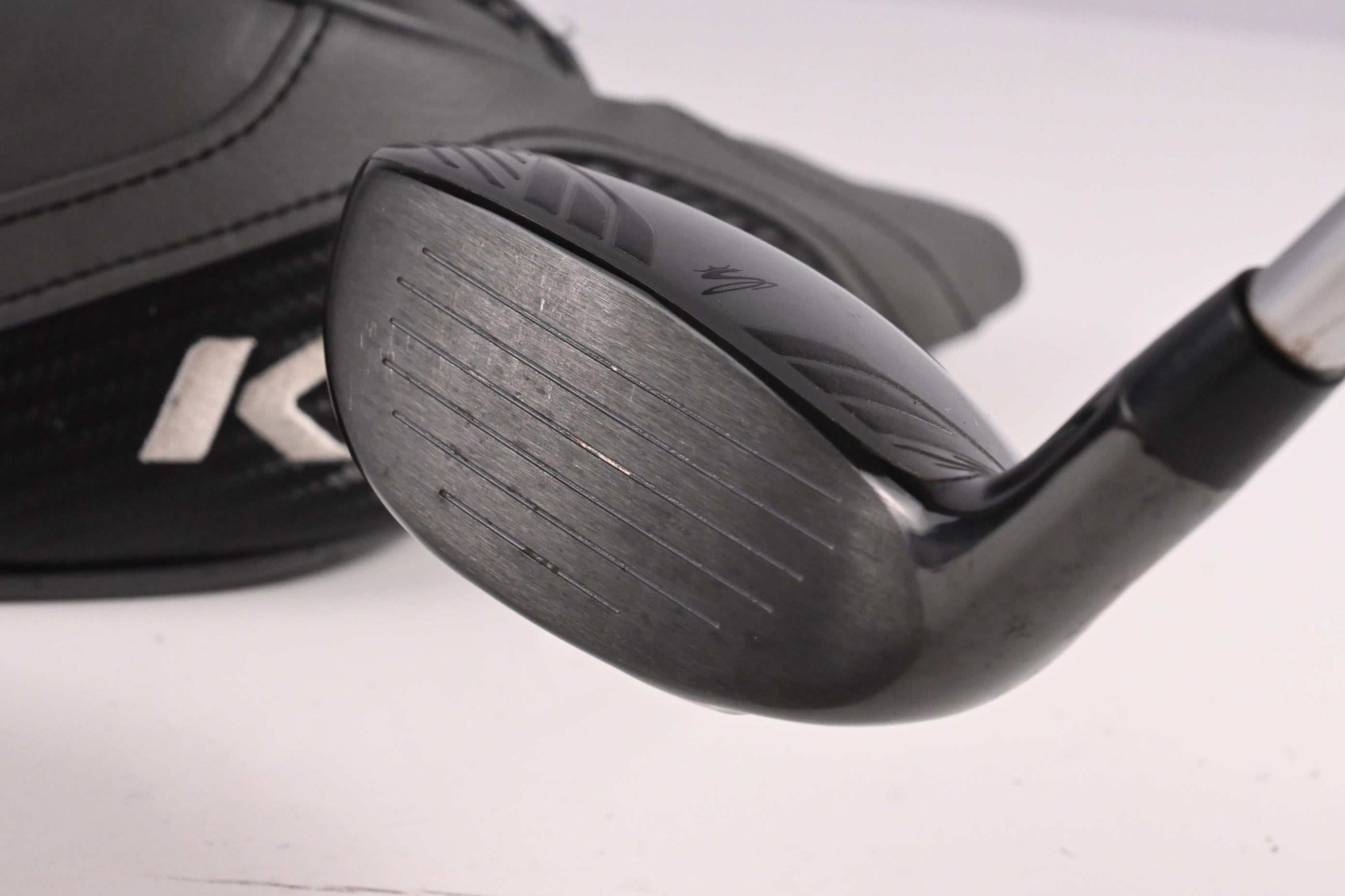 Cobra King F8 #4 Hybrid / 22 Degree / Stiff Flex Aldila Rogue Pro 75 Shaft