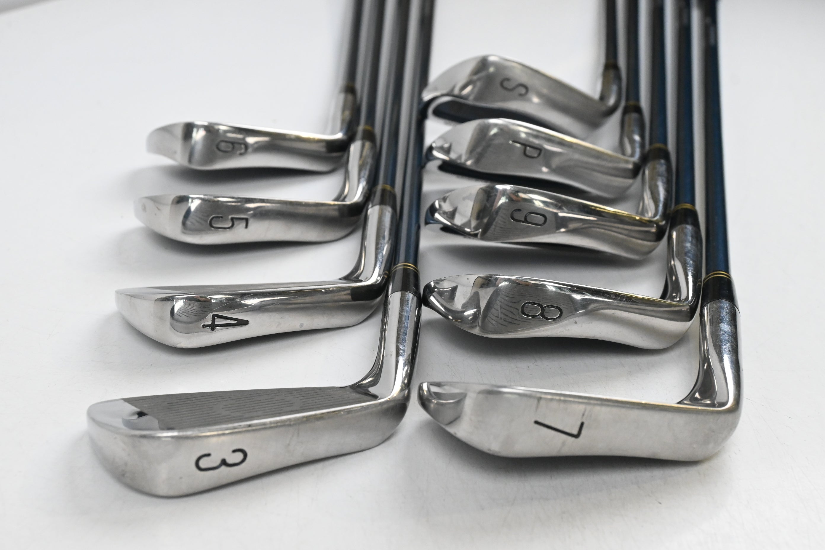 Seal SL 207 Irons / 3-PW+SW / Stiff Flex Seal-Carbon Shafts