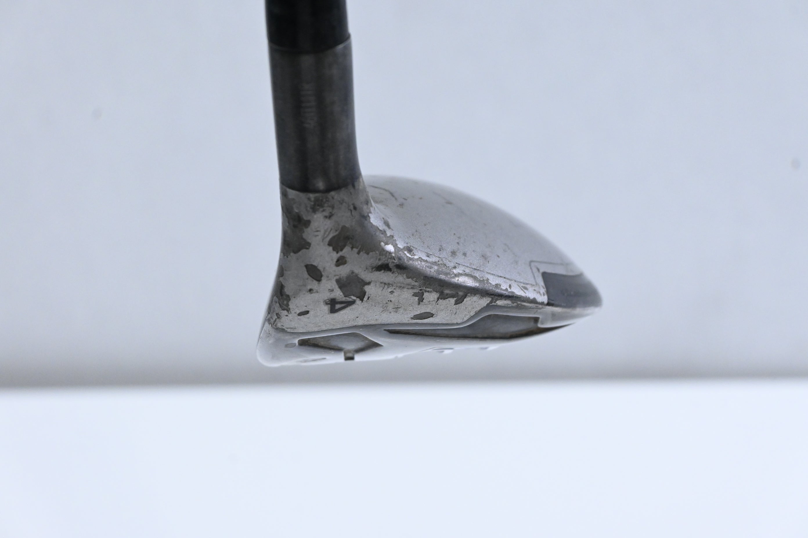 Taylormade SLDR-S #4 Hybrid / 22 Degree / Regular Flex Fujikura Speeder 72 Shaft