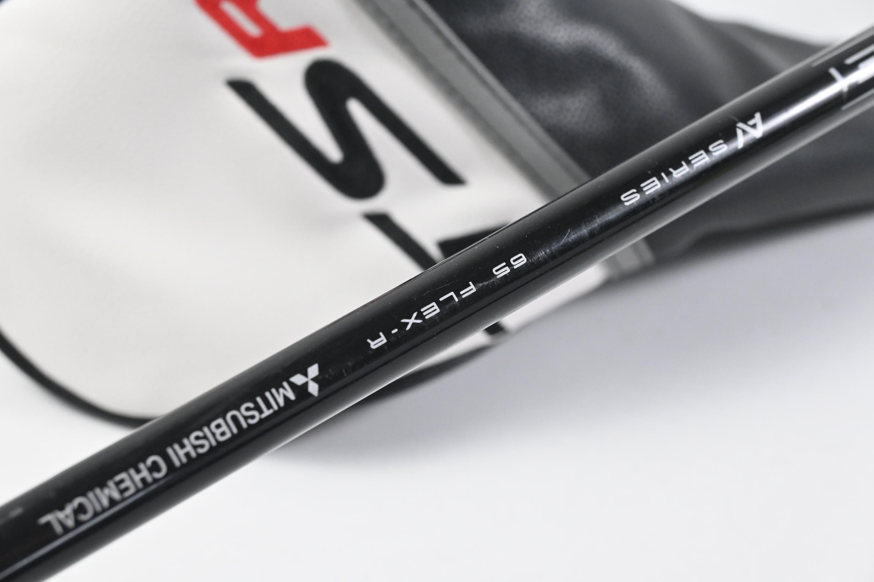 Titleist TSR2 #3 Wood / 15 Degree / Regular Flex Tensei AV Blue 65 Shaft