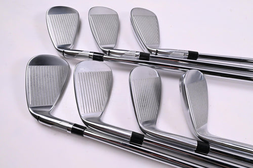 Taylormade Qi Max Irons / 5-PW+GW / Stiff Flex Dynamic Gold 105 S300 Shafts