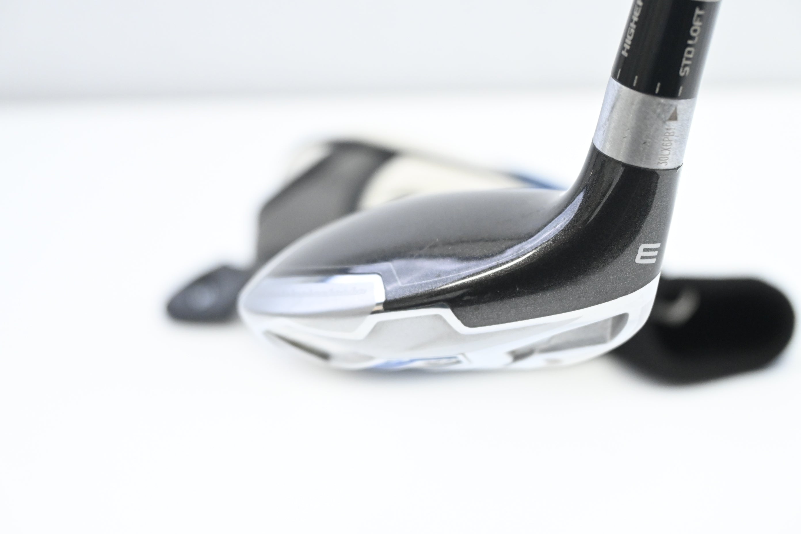 Left Hand Taylormade SLDR #3 Hybrid / 19 Degree / Stiff Flex Fujikura Speeder 82