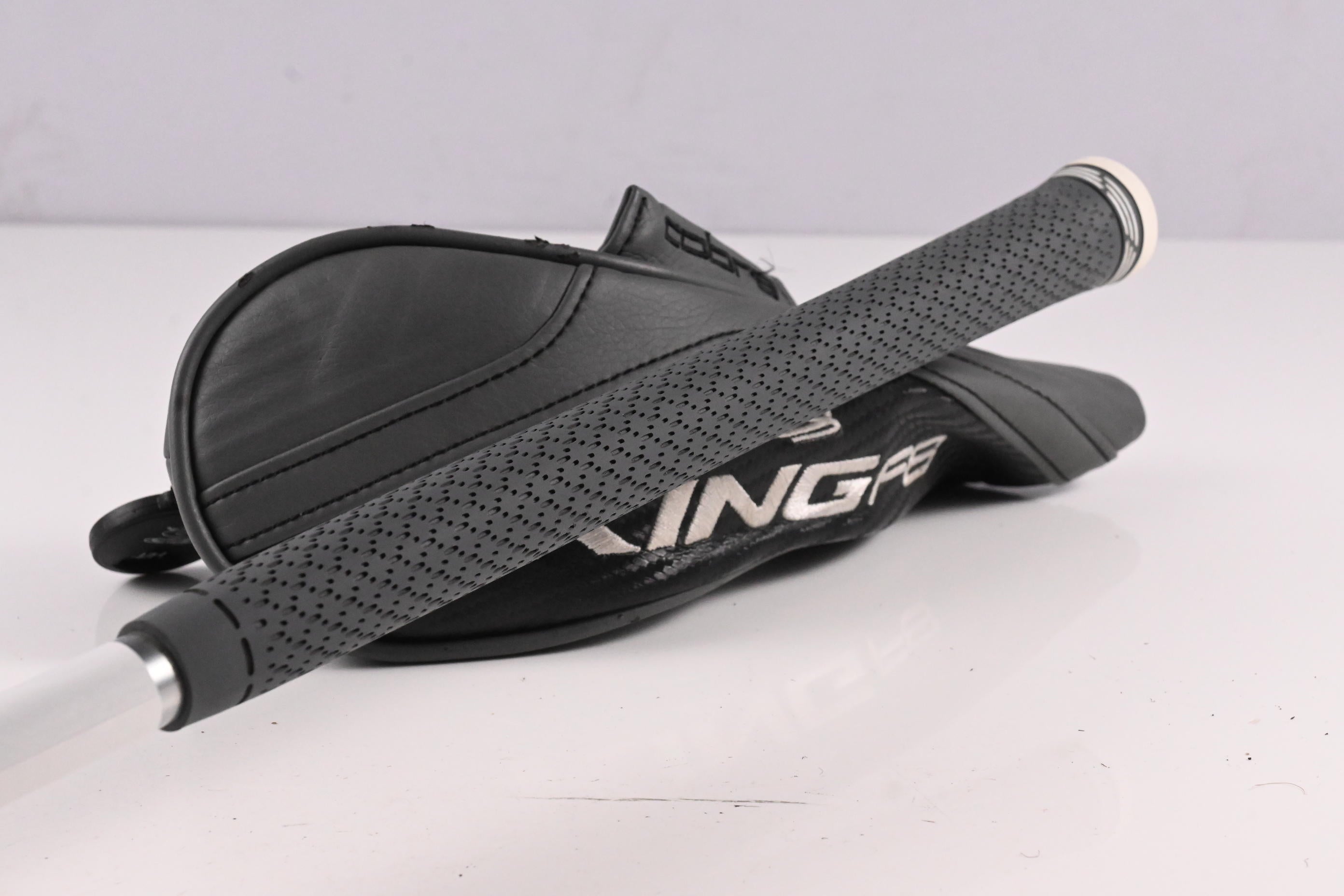 Cobra King F8 #4 Hybrid / 22 Degree / Stiff Flex Aldila Rogue Pro 75 Shaft