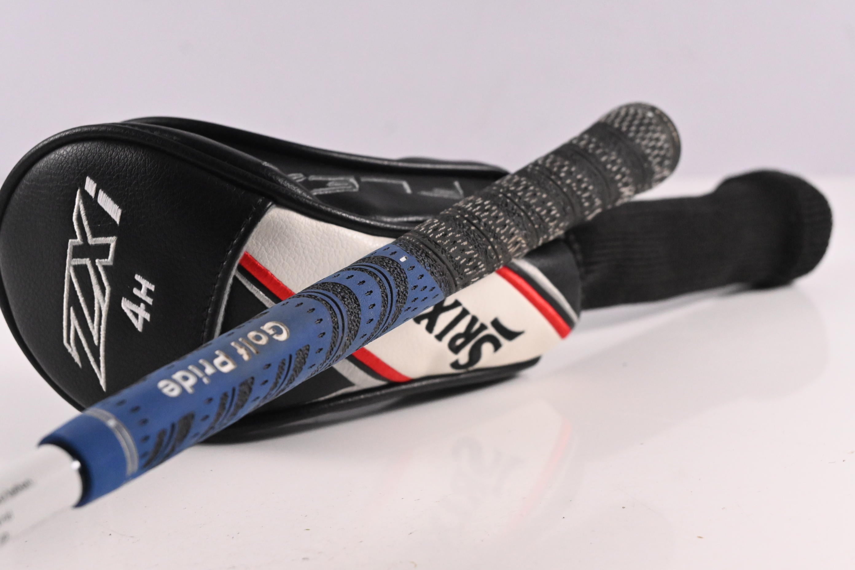 Srixon ZXi #4 Hybrid / 22 Degree / Regular Flex Ventus TR Blue 7 Shaft