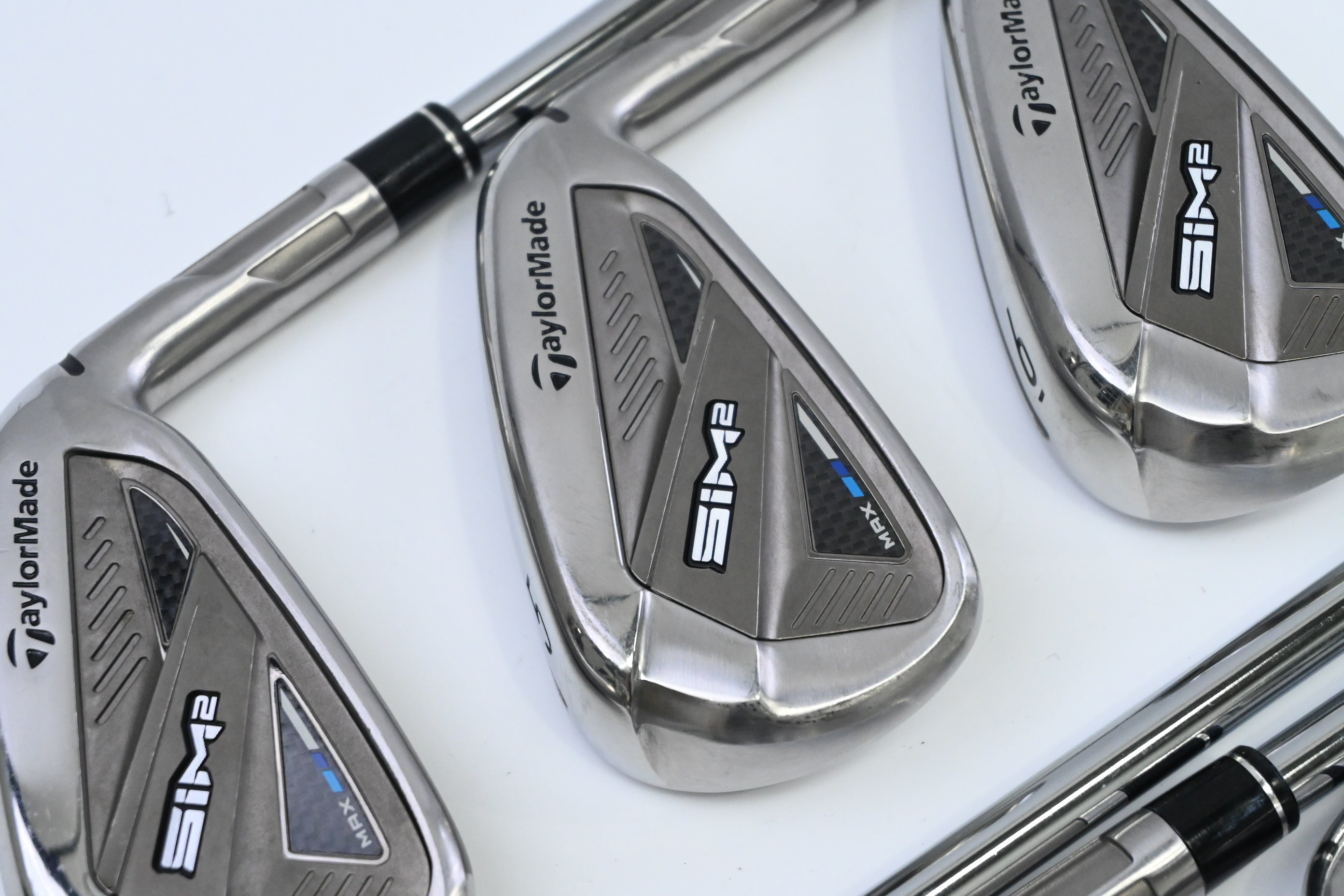 Taylormade SIM2 Max Irons / 4-PW / Stiff Flex KBS Max MT 85 Shafts