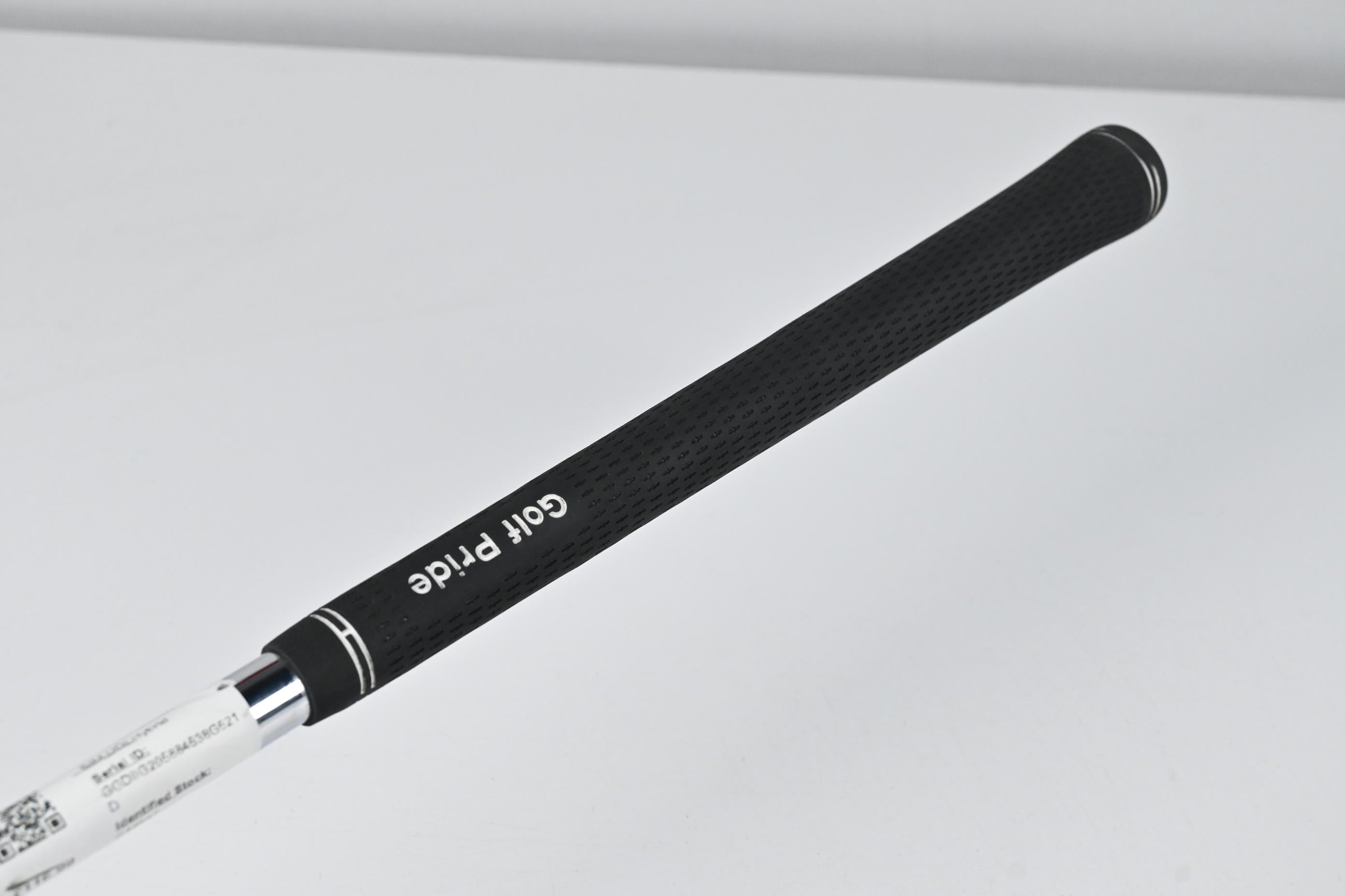 Taylormade SIM UDI #2 Iron / 18 Degree / Stiff Flex Dynamic Gold S300 Shaft