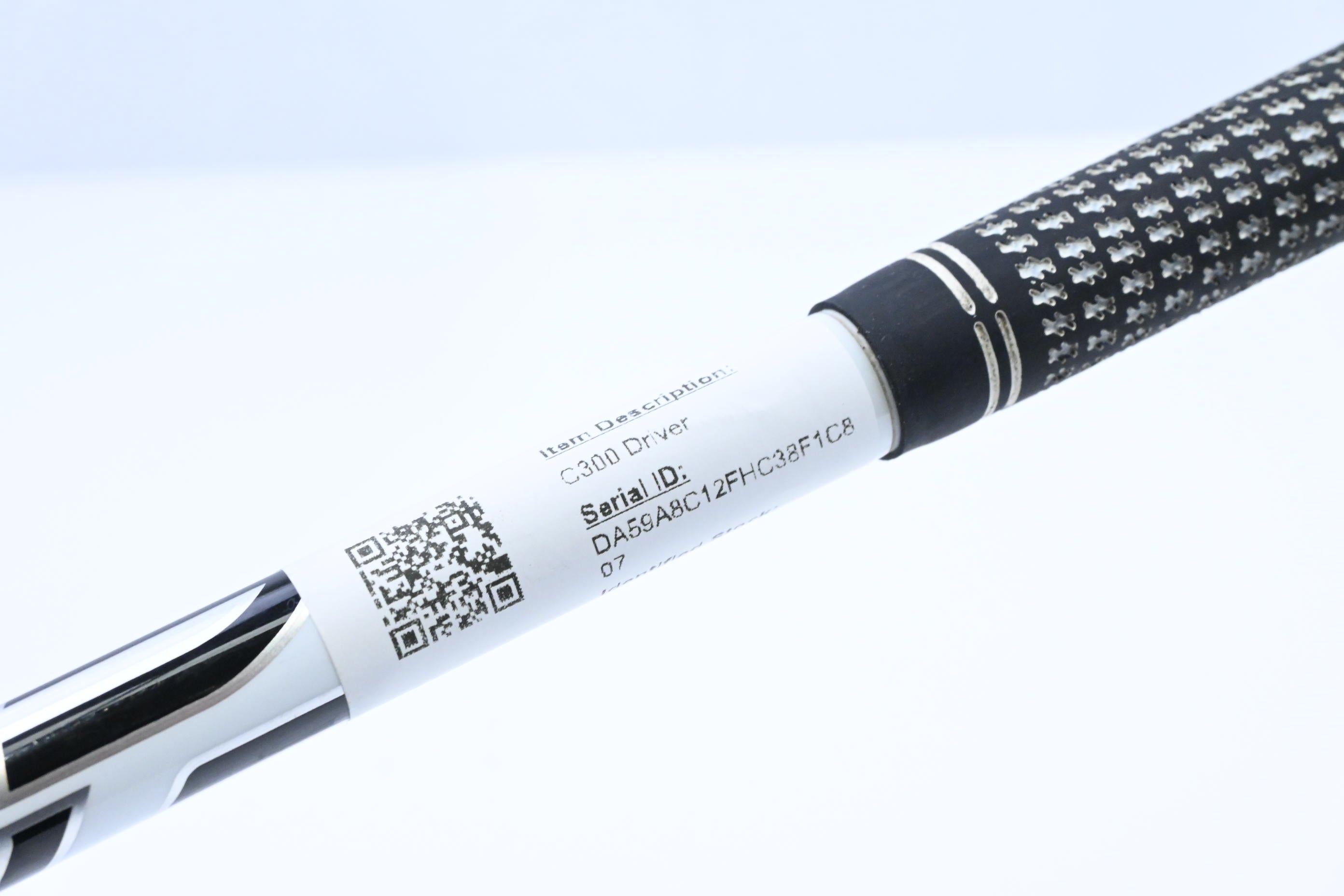 Wilson Staff C300 Driver / 10.5 Degree / Regular Flex Fujikura Speeder Pro 58