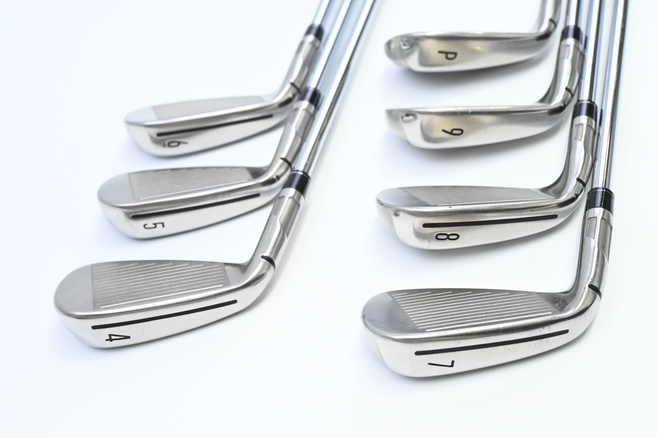 Taylormade SIM2 Max Irons / 4-PW / Stiff Flex KBS Max MT 85 Shafts
