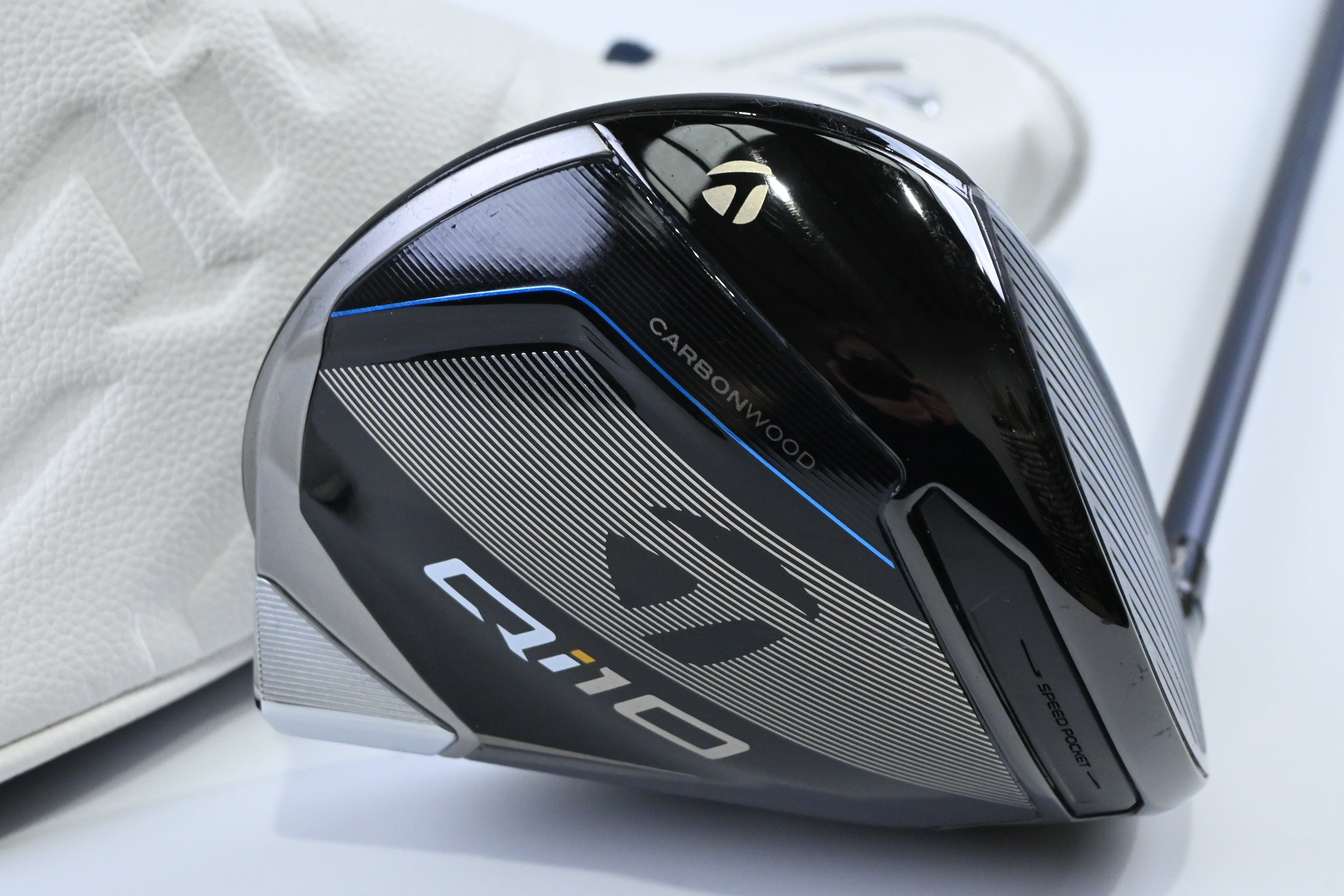 Taylormade Qi10 Driver / 10.5 Degree / Senior Flex Accra Shogan 42 Shaft