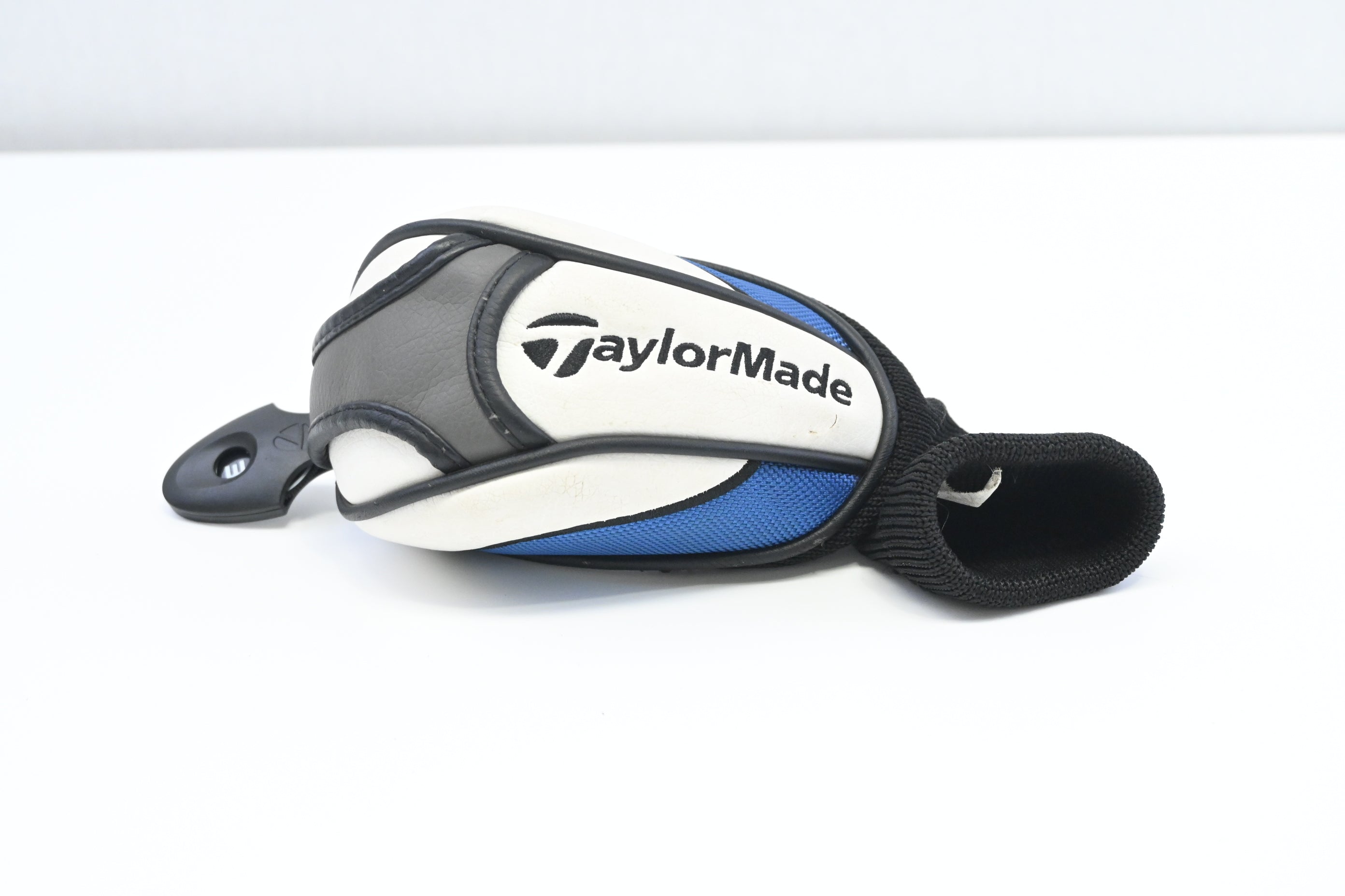 Left Hand Taylormade SLDR #3 Hybrid / 19 Degree / Stiff Flex Fujikura Speeder 82