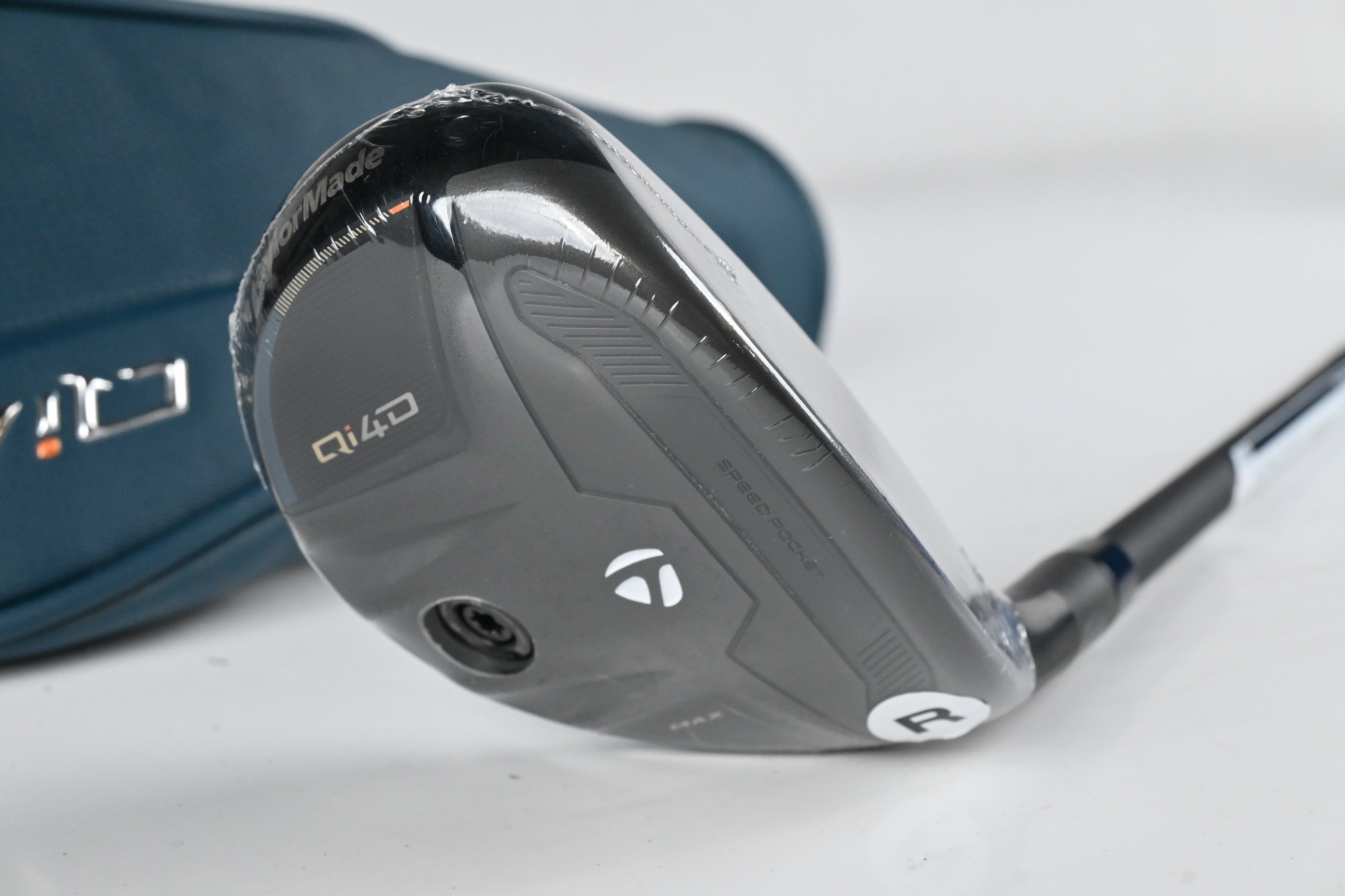 Taylormade Qi4D Max #4 Hybrid / 23 Degree / Regular Flex KBS Reax 50 Shaft