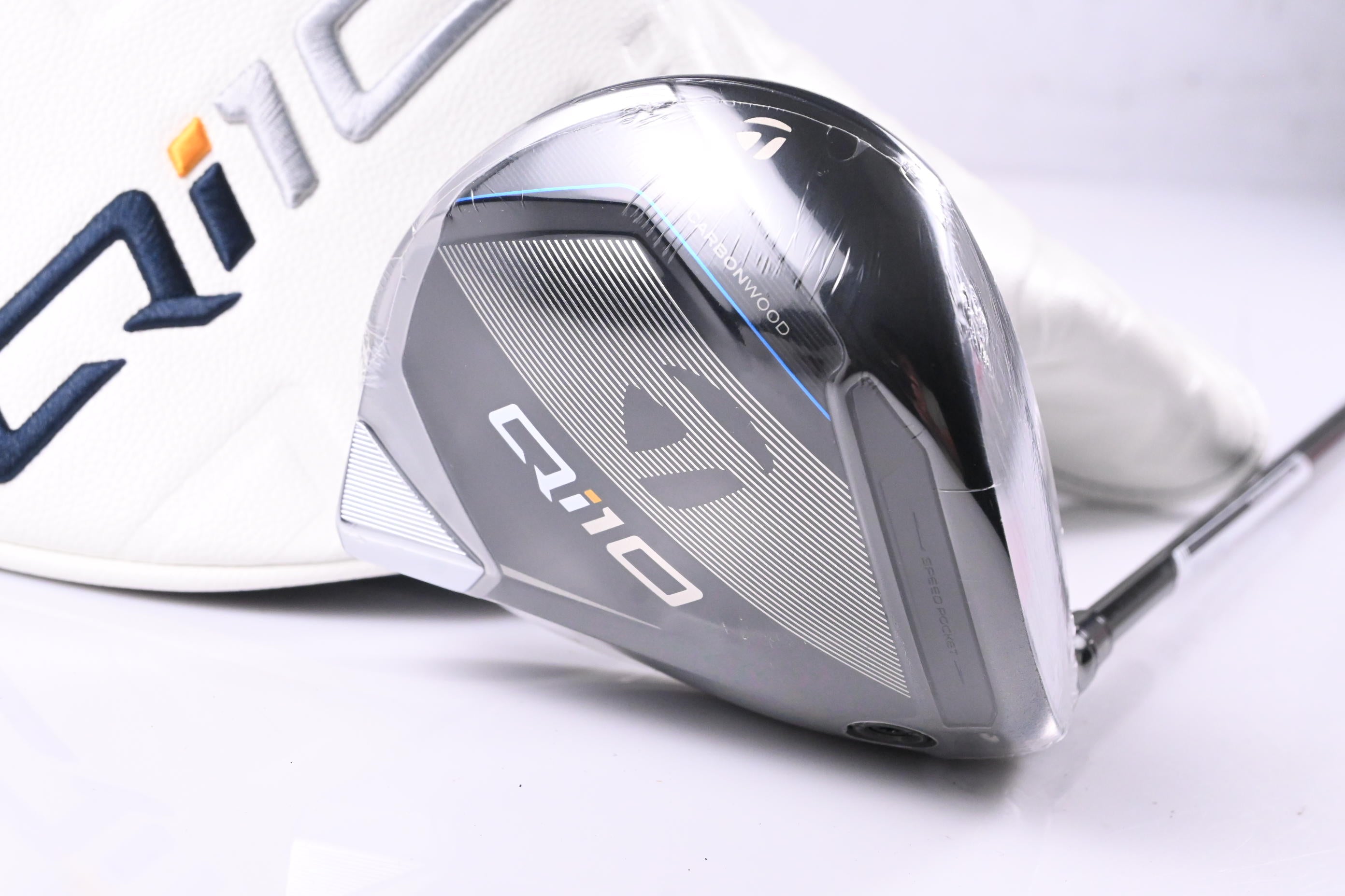 Taylormade Qi10 Driver / 10.5 Degree / Regular Flex Fujikura Ventus TR Blue 5