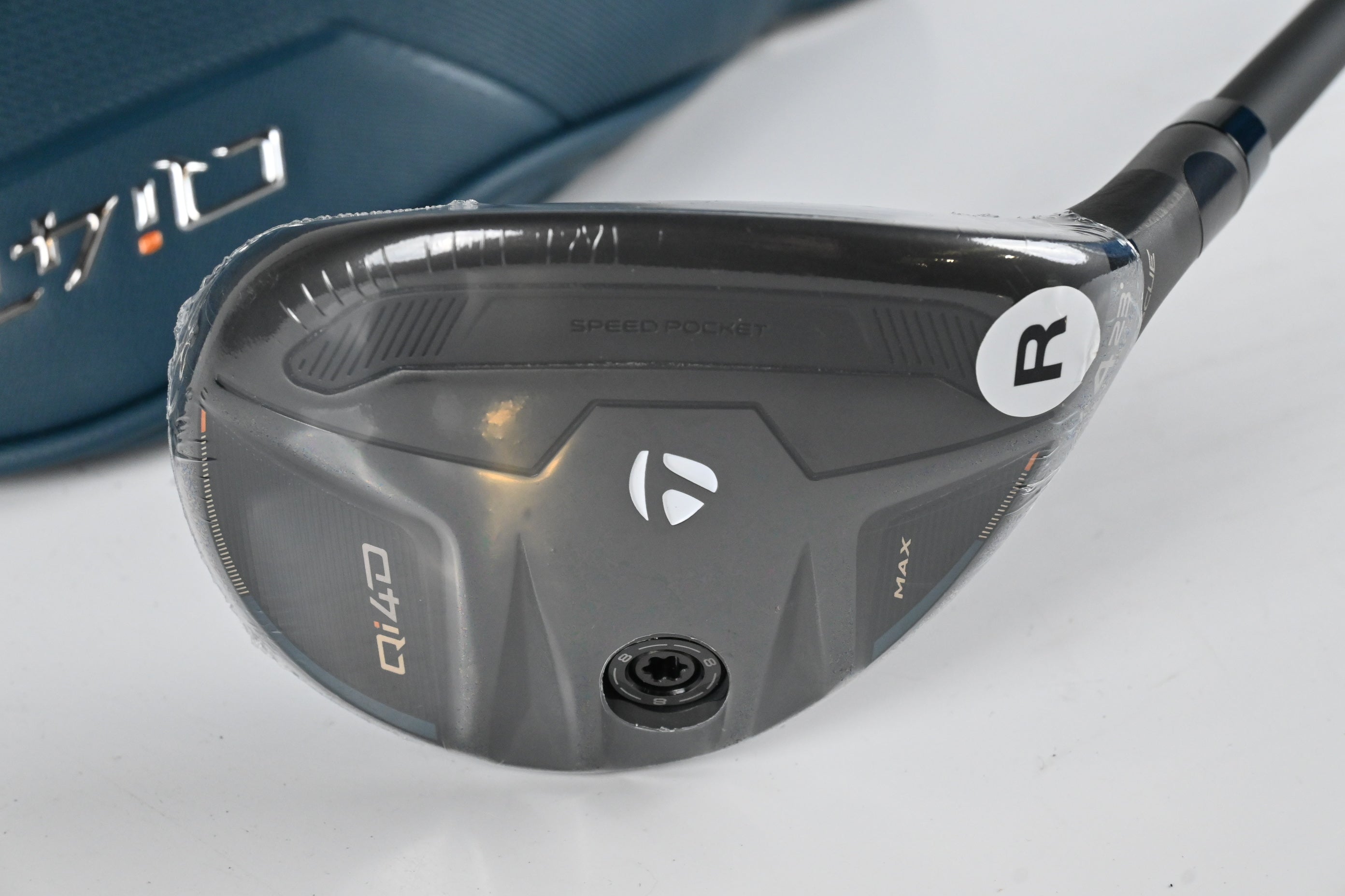 Taylormade Qi4D Max #4 Hybrid / 23 Degree / Regular Flex KBS Reax 50 Shaft