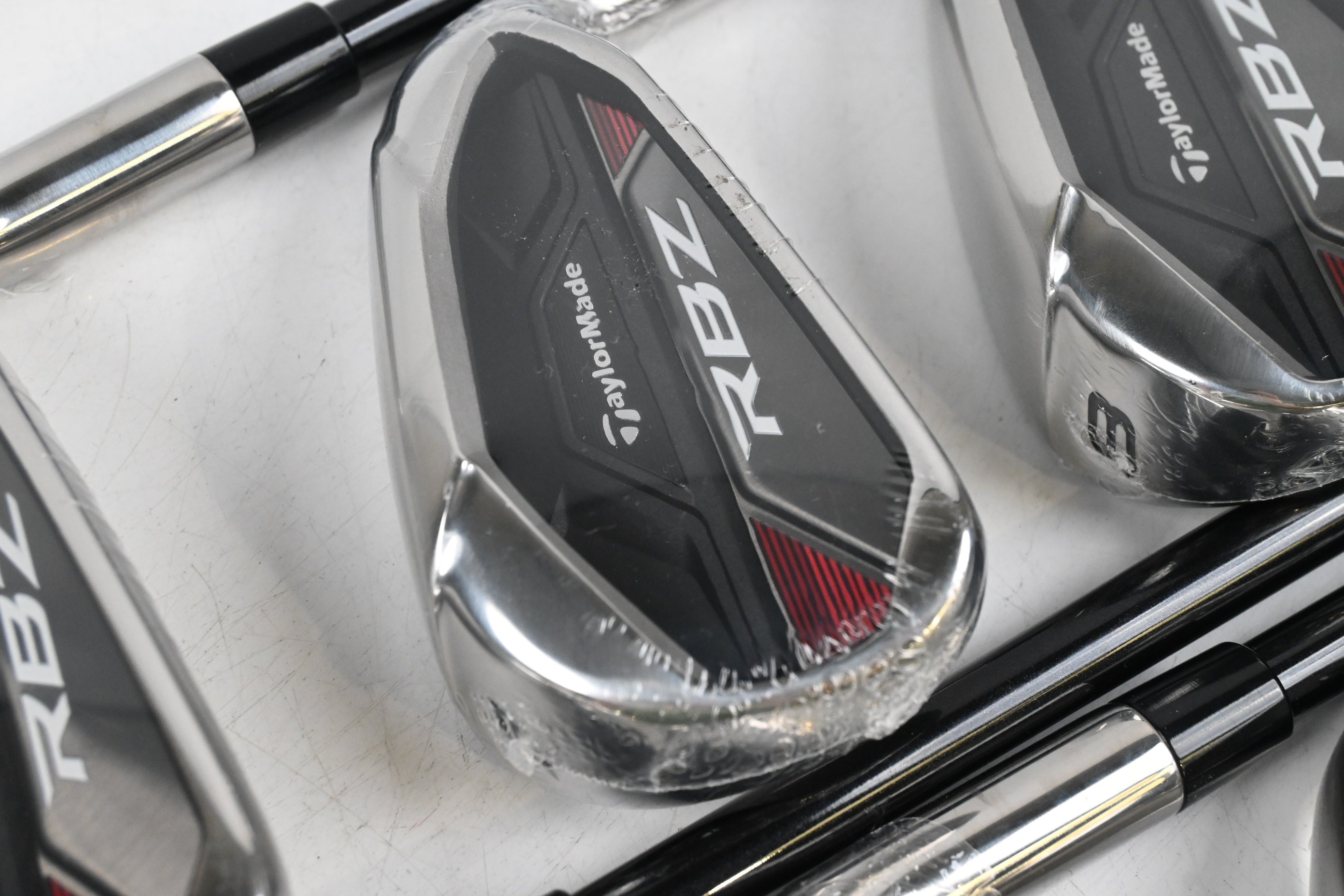 Taylormade RBZ Irons / 6-PW+SW / Regular Flex Taylormade RBZ 65 Shafts