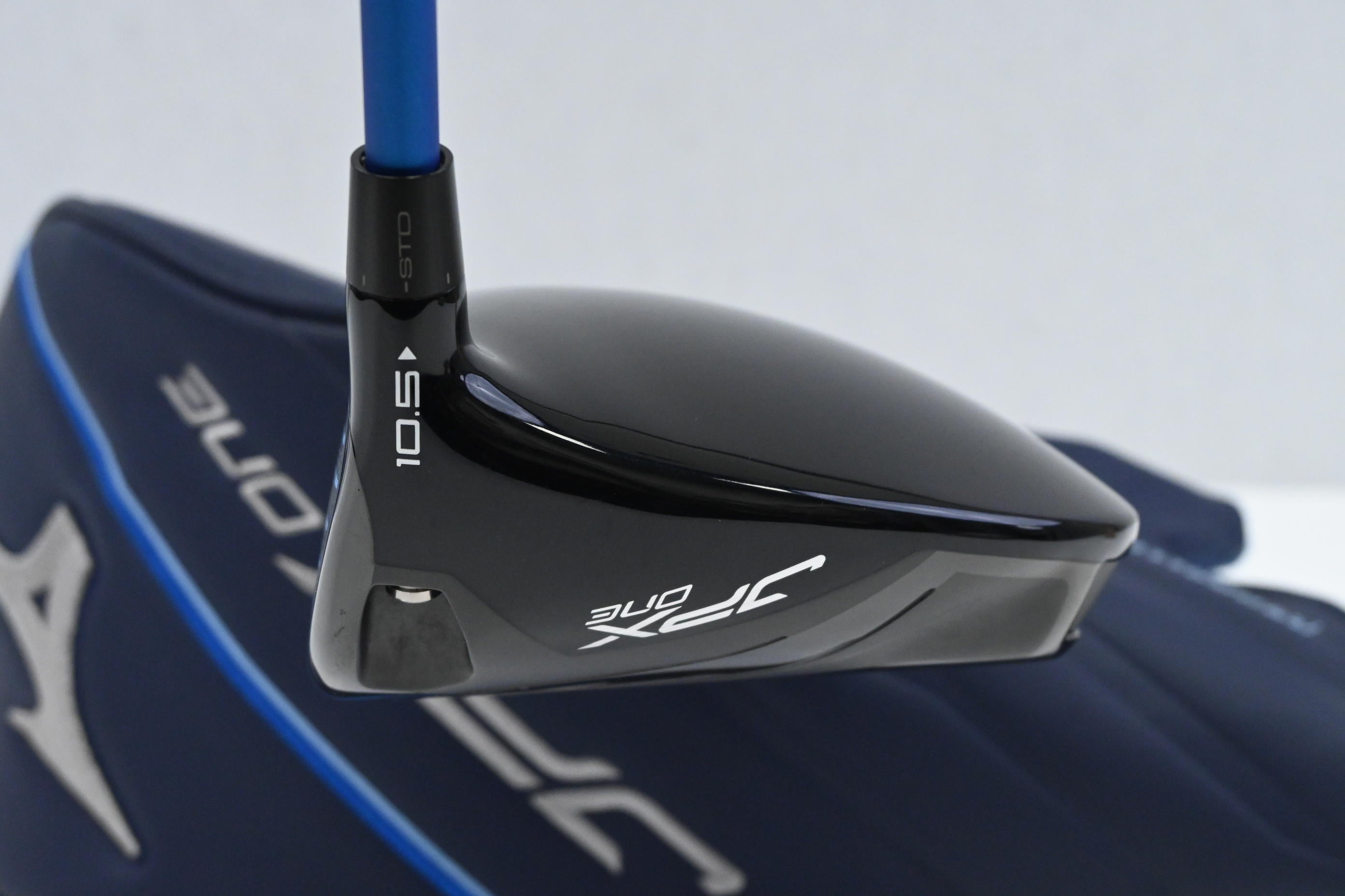 Mizuno JPX One Driver / 10.5 Degree / Regular Flex Denali Frost Blue 50 Shaft