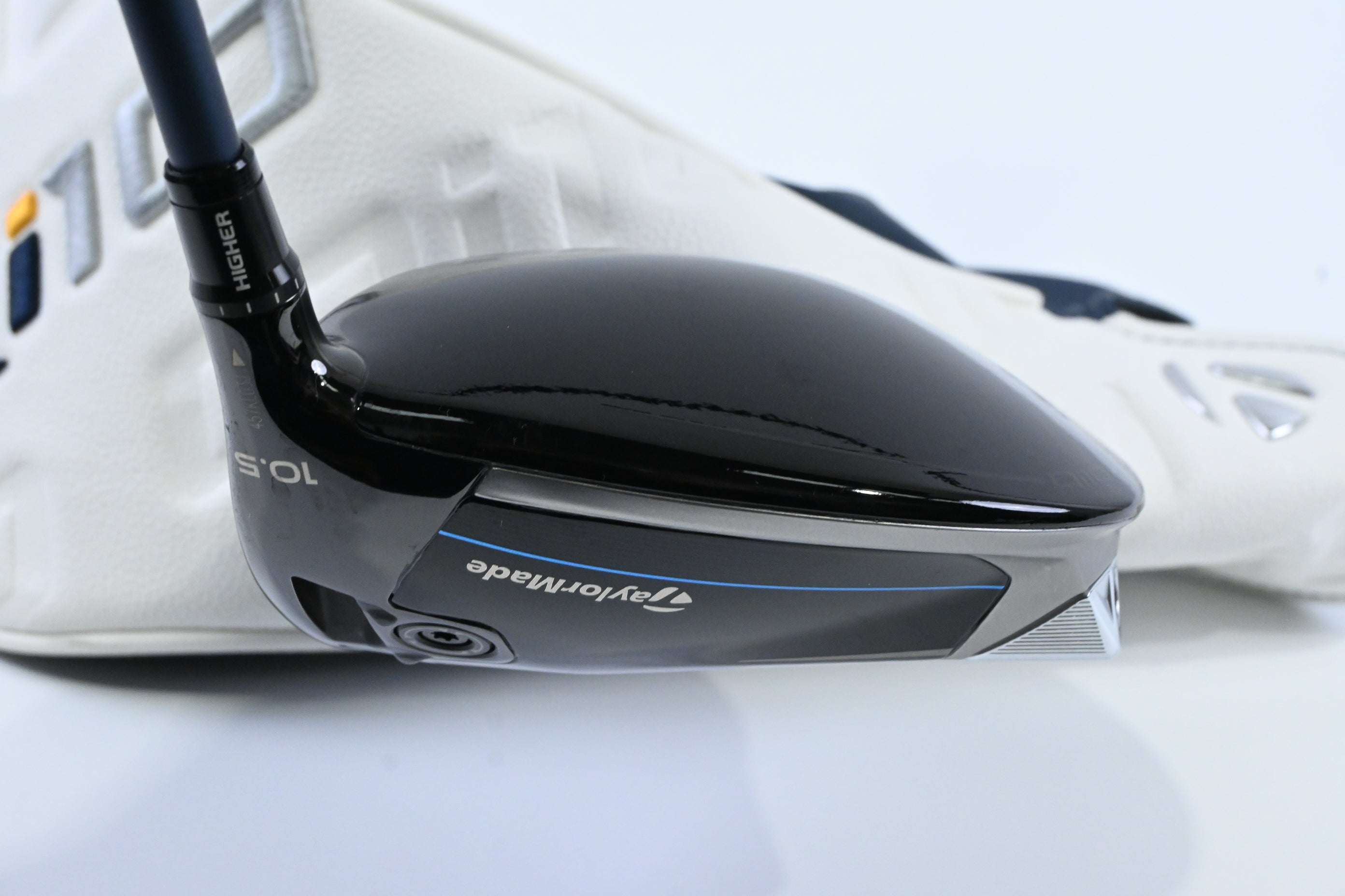 Taylormade Qi10 Driver / 10.5 Degree / Senior Flex Accra Shogan 42 Shaft