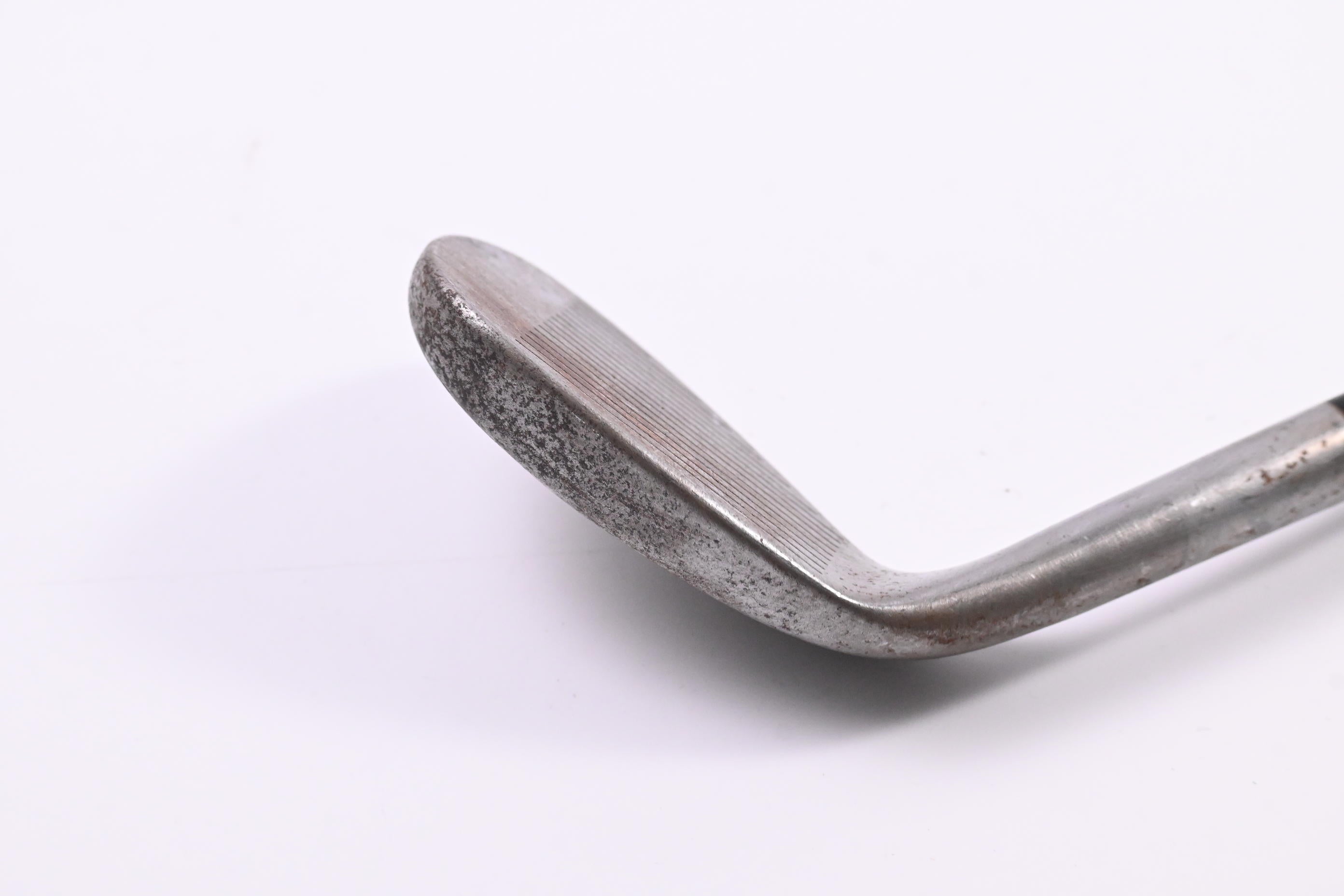 Cleveland CG12 Sand Wedge / 54 Degree / Wedge Flex Dynamic Gold Shaft