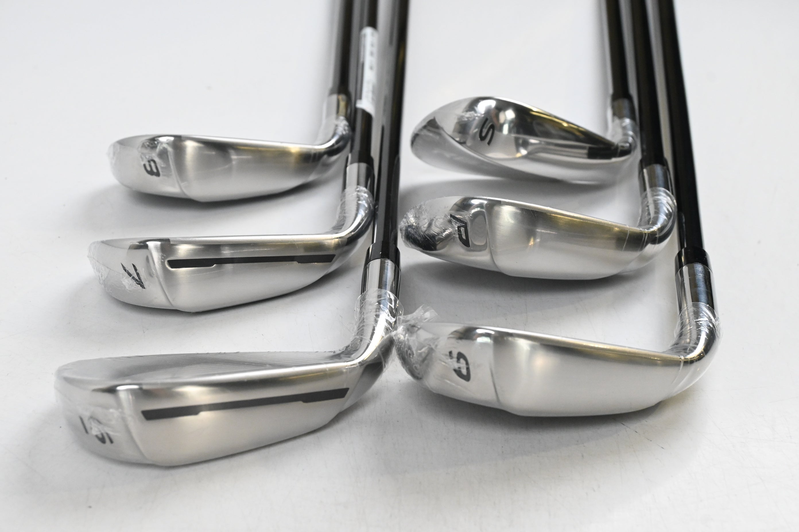 Taylormade RBZ Irons / 6-PW+SW / Regular Flex Taylormade RBZ 65 Shafts
