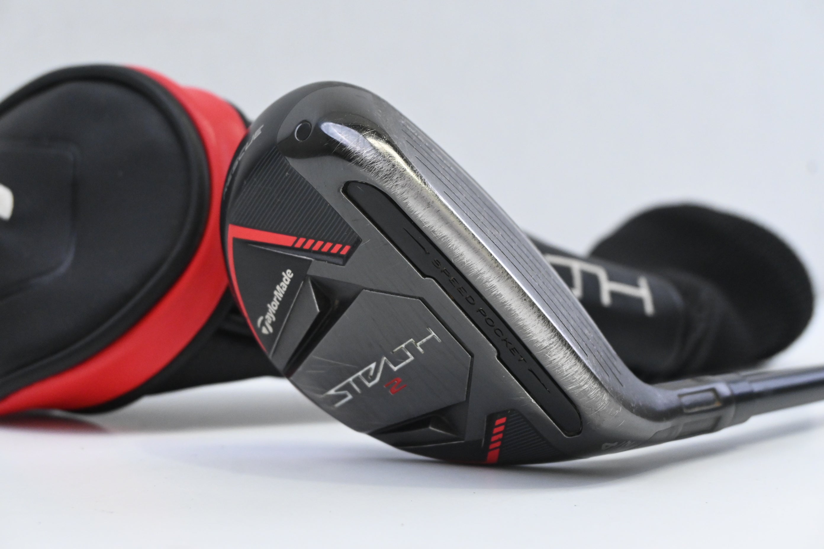 Taylormade Stealth 2 #4 Hybrid / 22 Degree / Regular Flex Fujikura Ventus TR Red