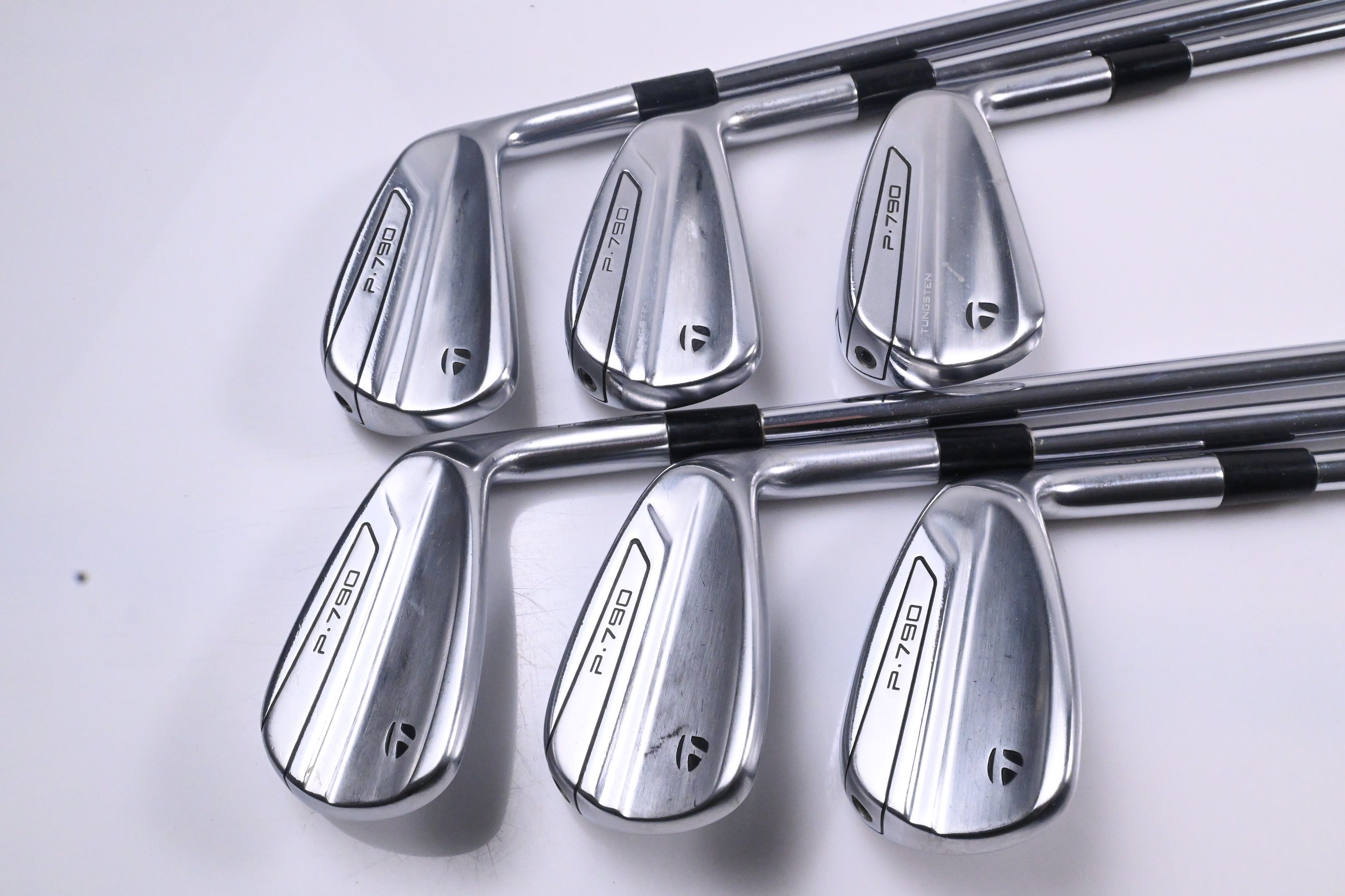 Taylormade P790 2019 Irons / 5-PW / Regular Flex Dynamic Gold 105 R300 Shafts