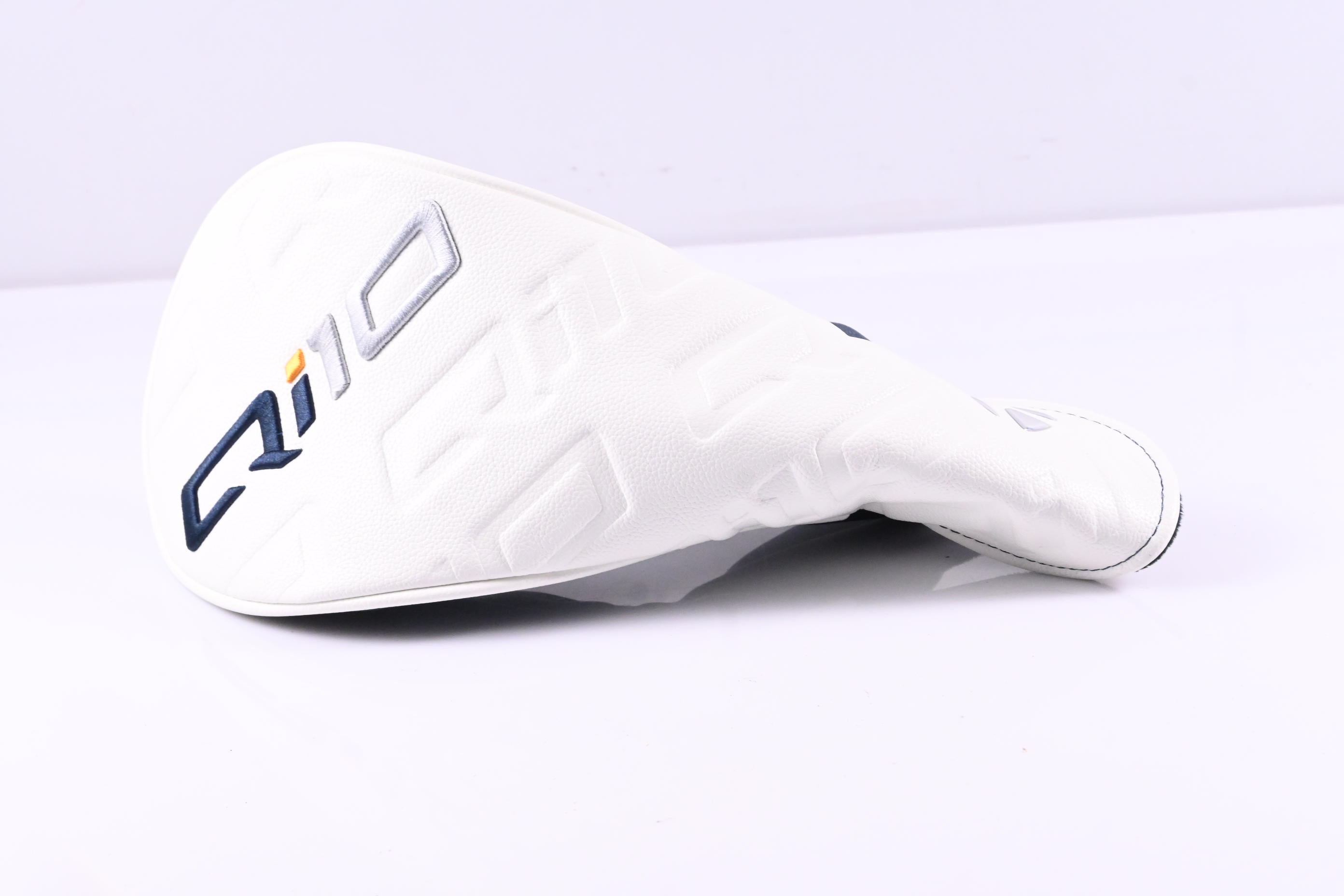 Taylormade Qi10 Driver / 10.5 Degree / Regular Flex Fujikura Ventus TR Blue 5