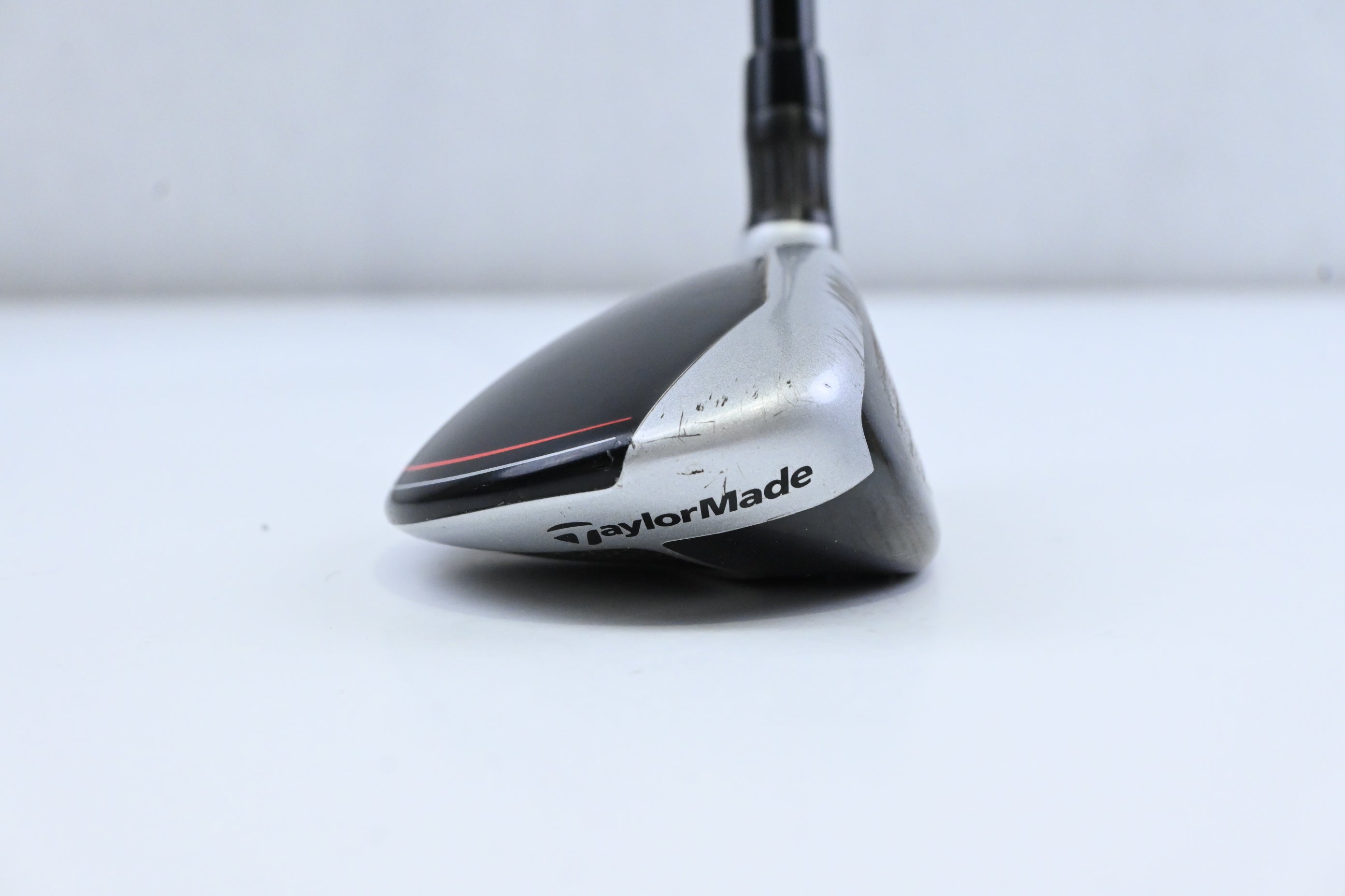 Taylormade M6 #3 Hybrid / 19 Degree / Stiff Flex Fujikura Atmos Red 7 Shaft