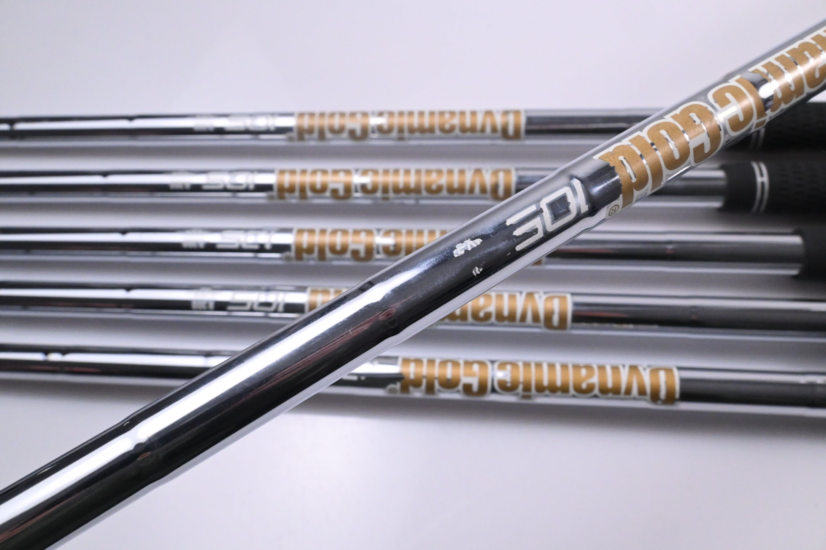 Taylormade P790 2019 Irons / 5-PW / Regular Flex Dynamic Gold 105 R300 Shafts