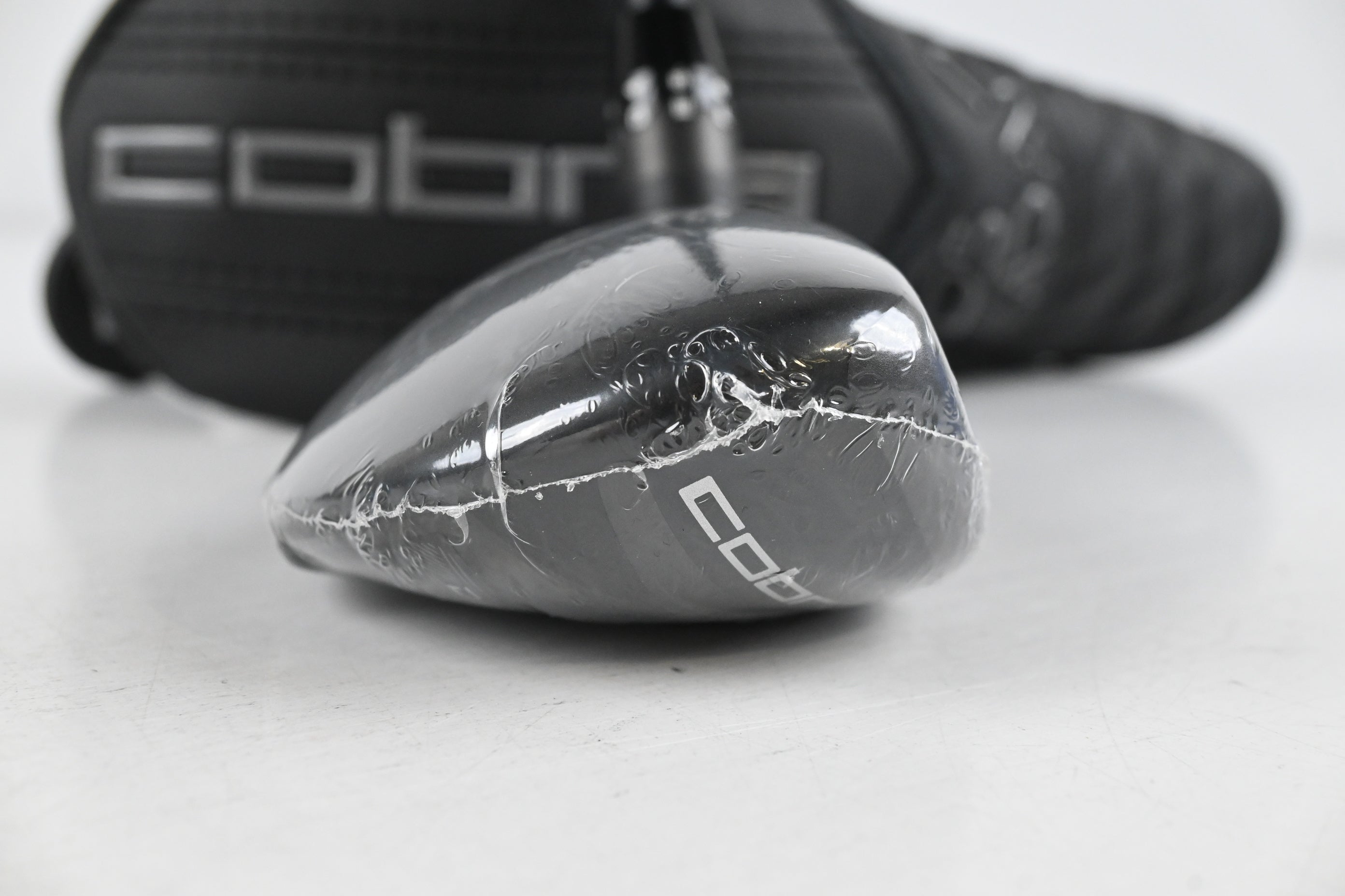 Cobra DS-Adapt #4 Hybrid / 21 Degree / Regular Flex KBS PGI 75 Shaft