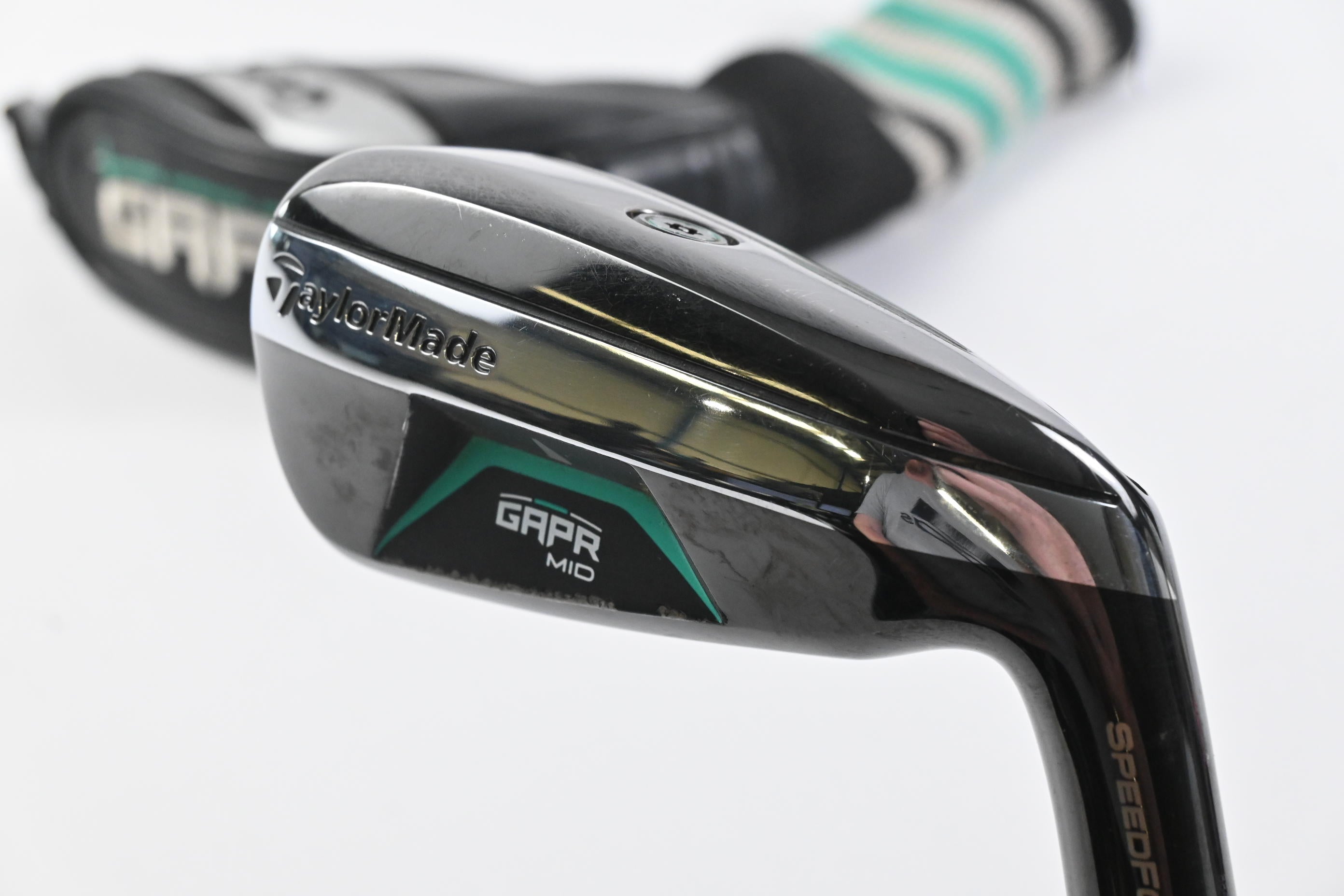 Taylormade GAPR Mid #3 Hybrid / 18 Degree / Stiff Flex KBS Hybrid 80 Shaft
