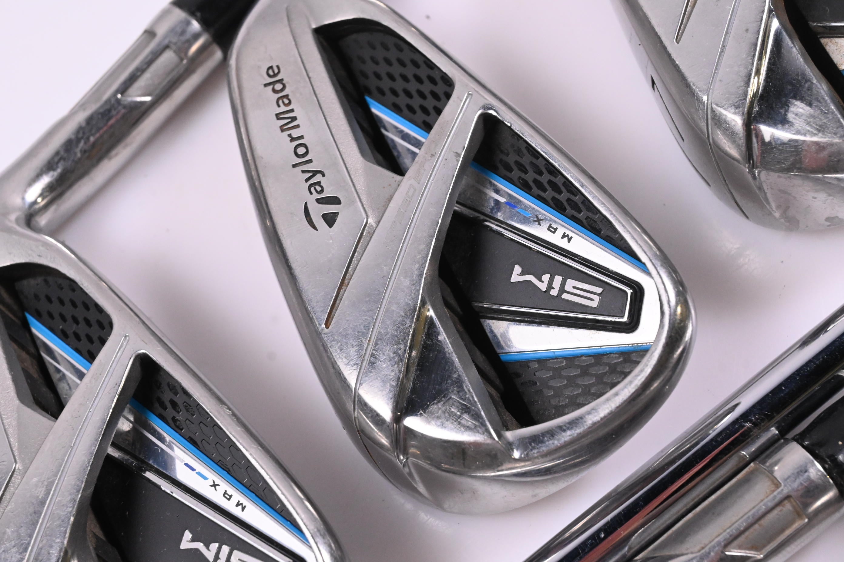 Taylormade SIM Max Irons / 5-PW+GW / Regular Flex Steel Shafts