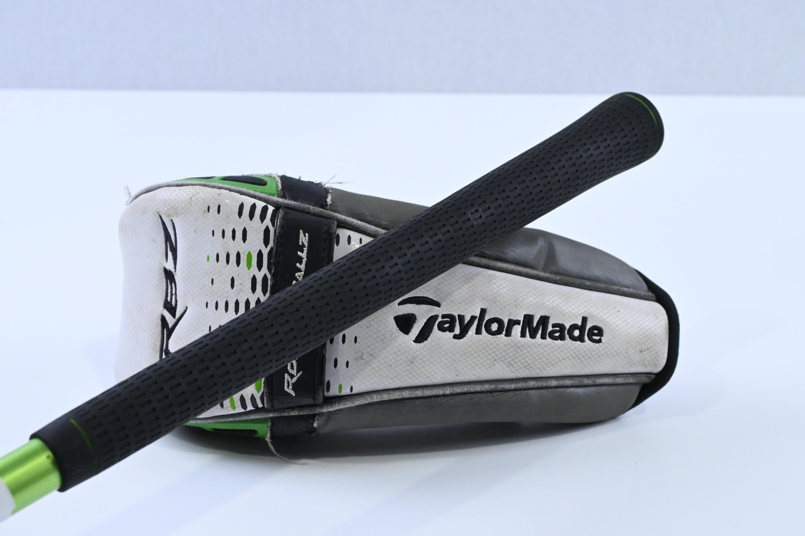 Left Hand Taylormade RBZ Tour #4 Hybrid / 21.5 Degree / Regular Flex RBZ 85