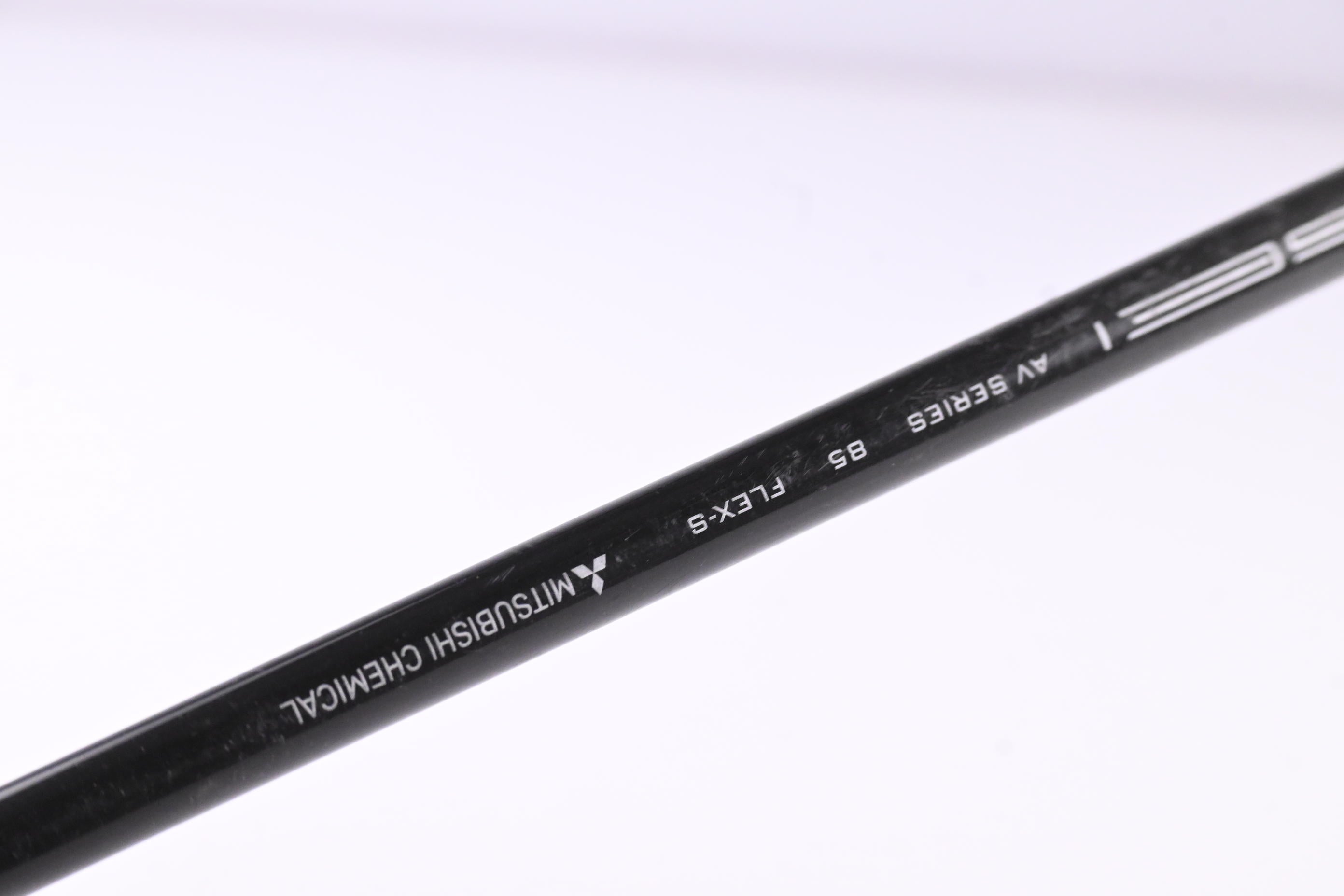 Left Hand Titleist TSi2 #3 Wood / 13.5 Degree / Stiff Flex Tensei AV Raw White