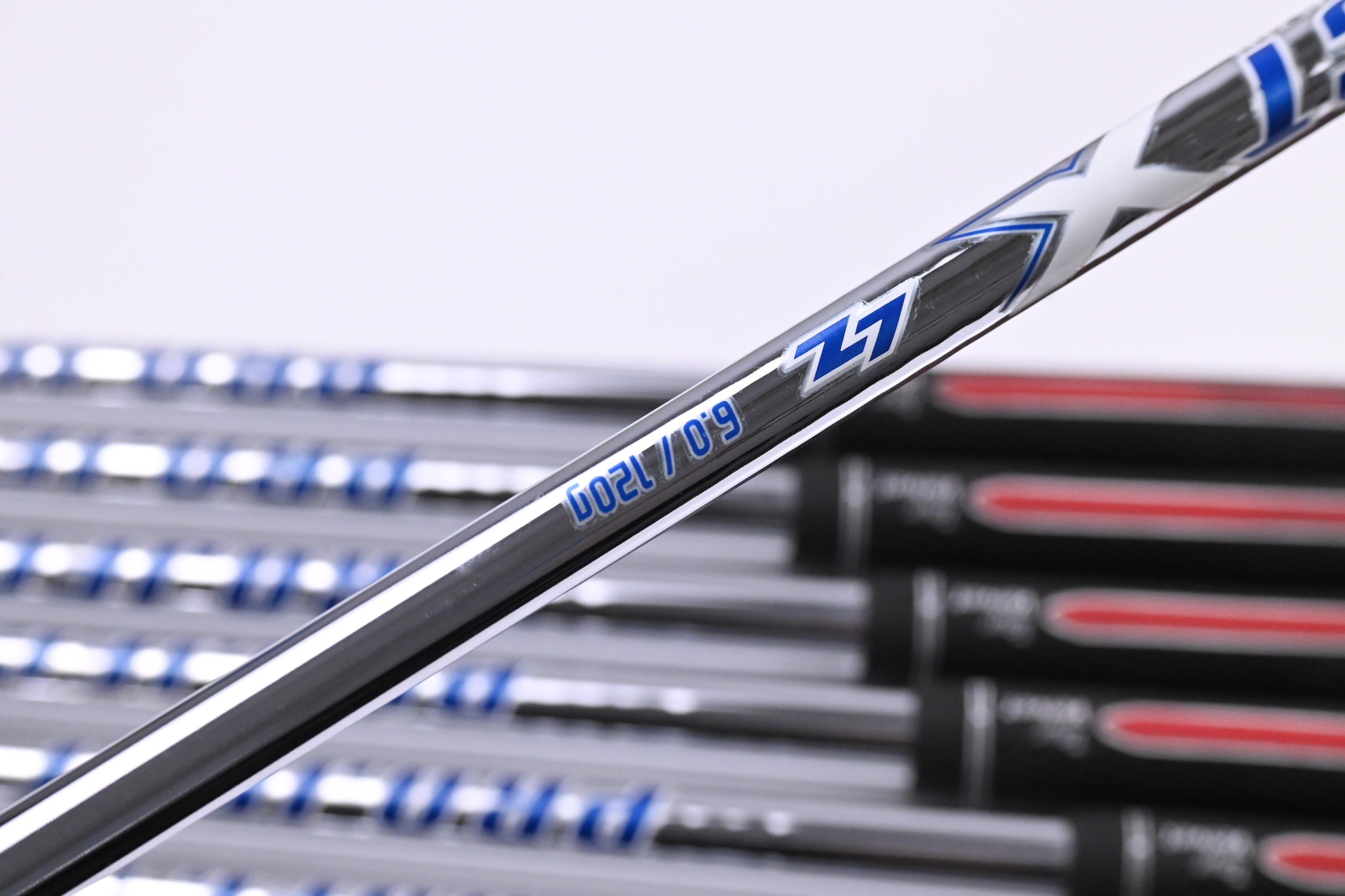 Titleist T100.S 2021 Irons / 4-PW / Stiff Flex Project X LZ 120 Shafts