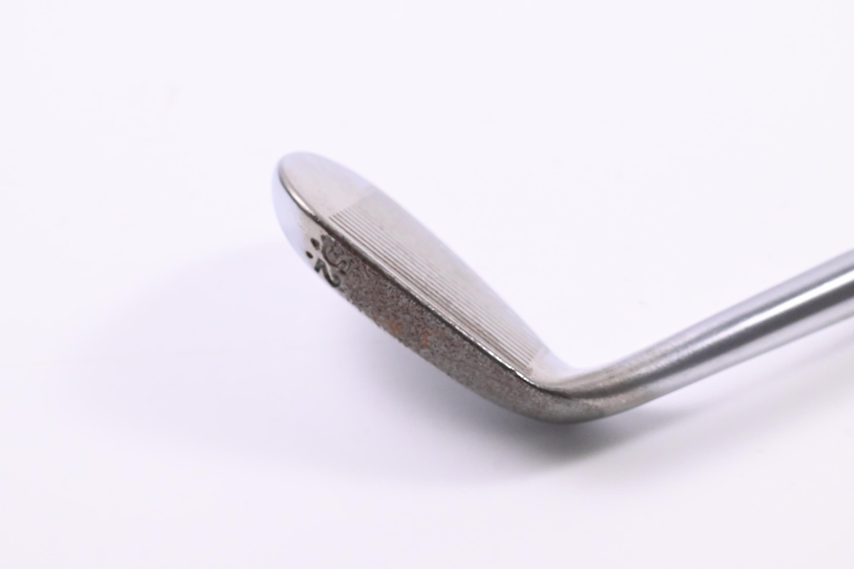 Cleveland 588 RTX 2.0 Gap Wedge / 52 Degree / Wedge Flex Dynamic Gold