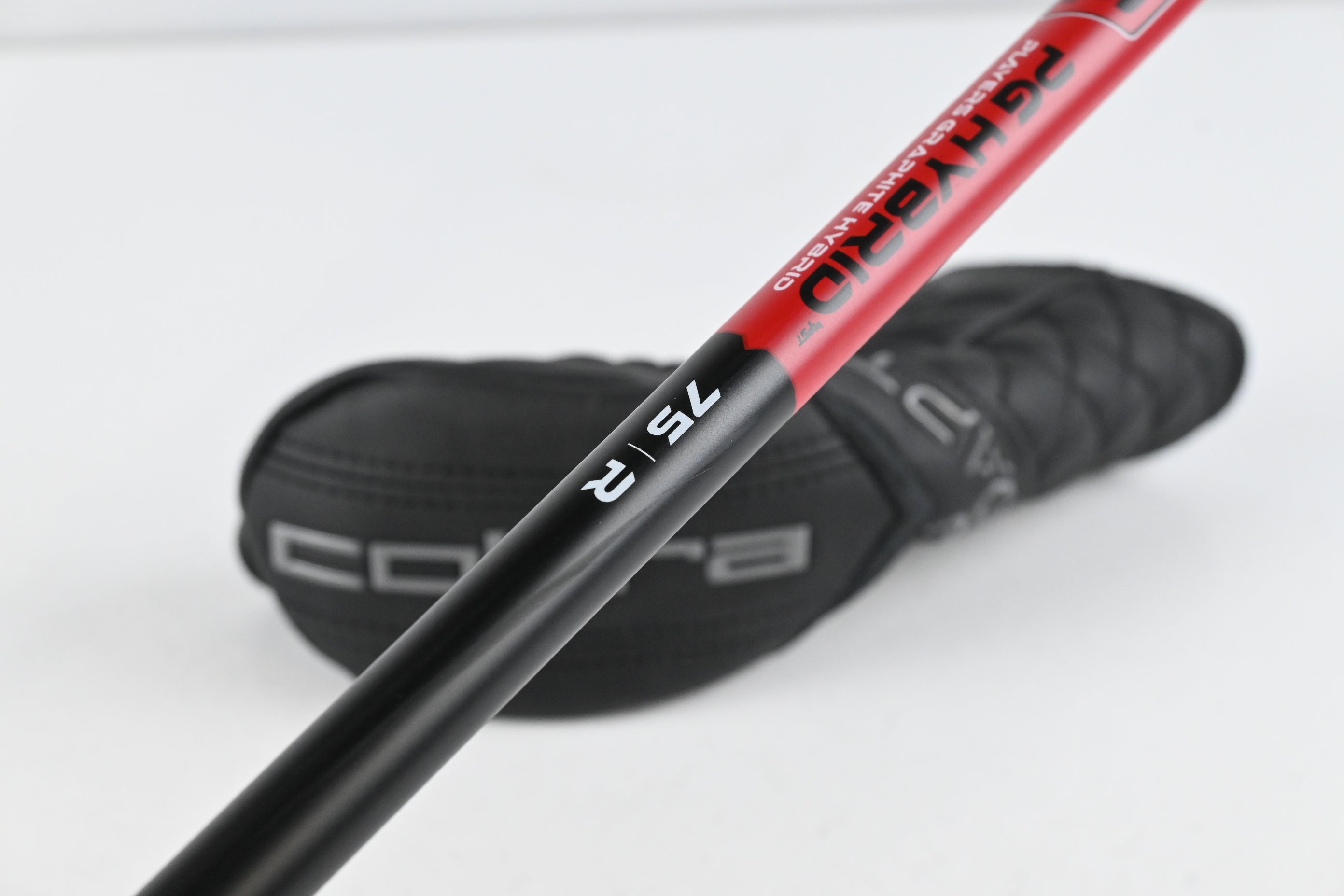 Cobra DS-Adapt #4 Hybrid / 21 Degree / Regular Flex KBS PGI 75 Shaft