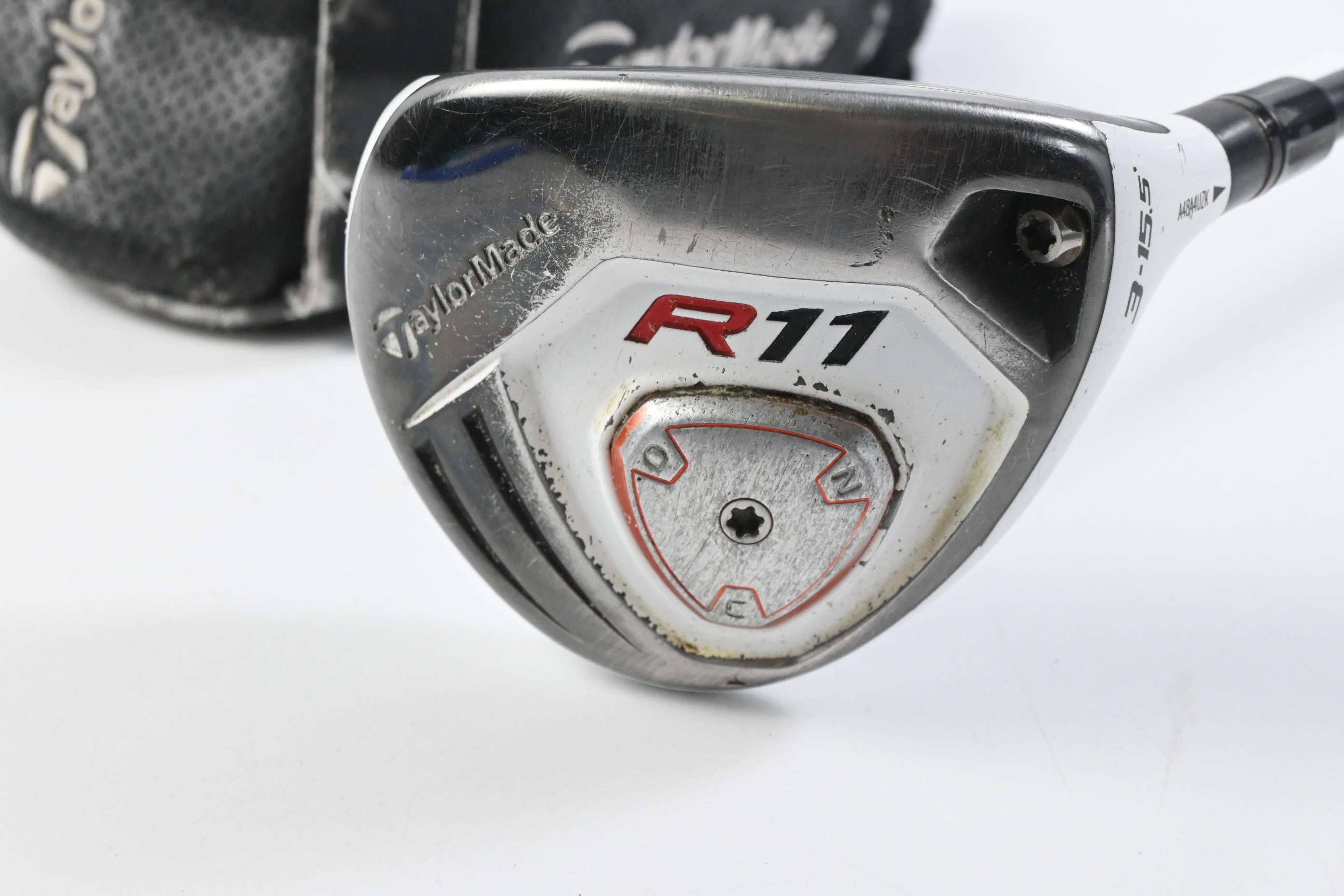 Taylormade R11 #3 Wood / 15.5 Degree / Stiff Flex Fujikura Blur 70 Shaft