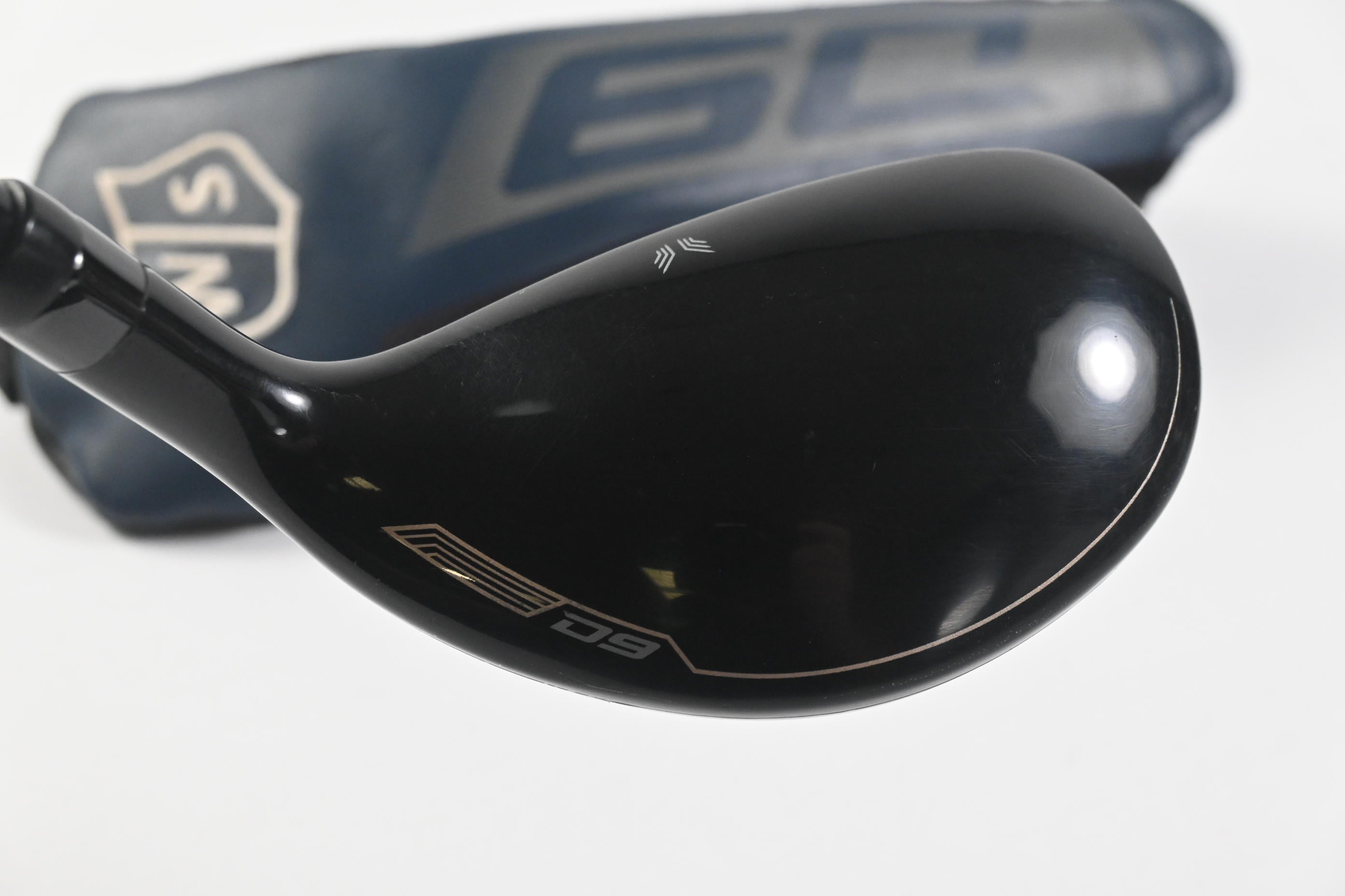 Wilson D9 #4 Hybrid / 22 Degree / Regular Flex Tensei AV White 60 Shaft