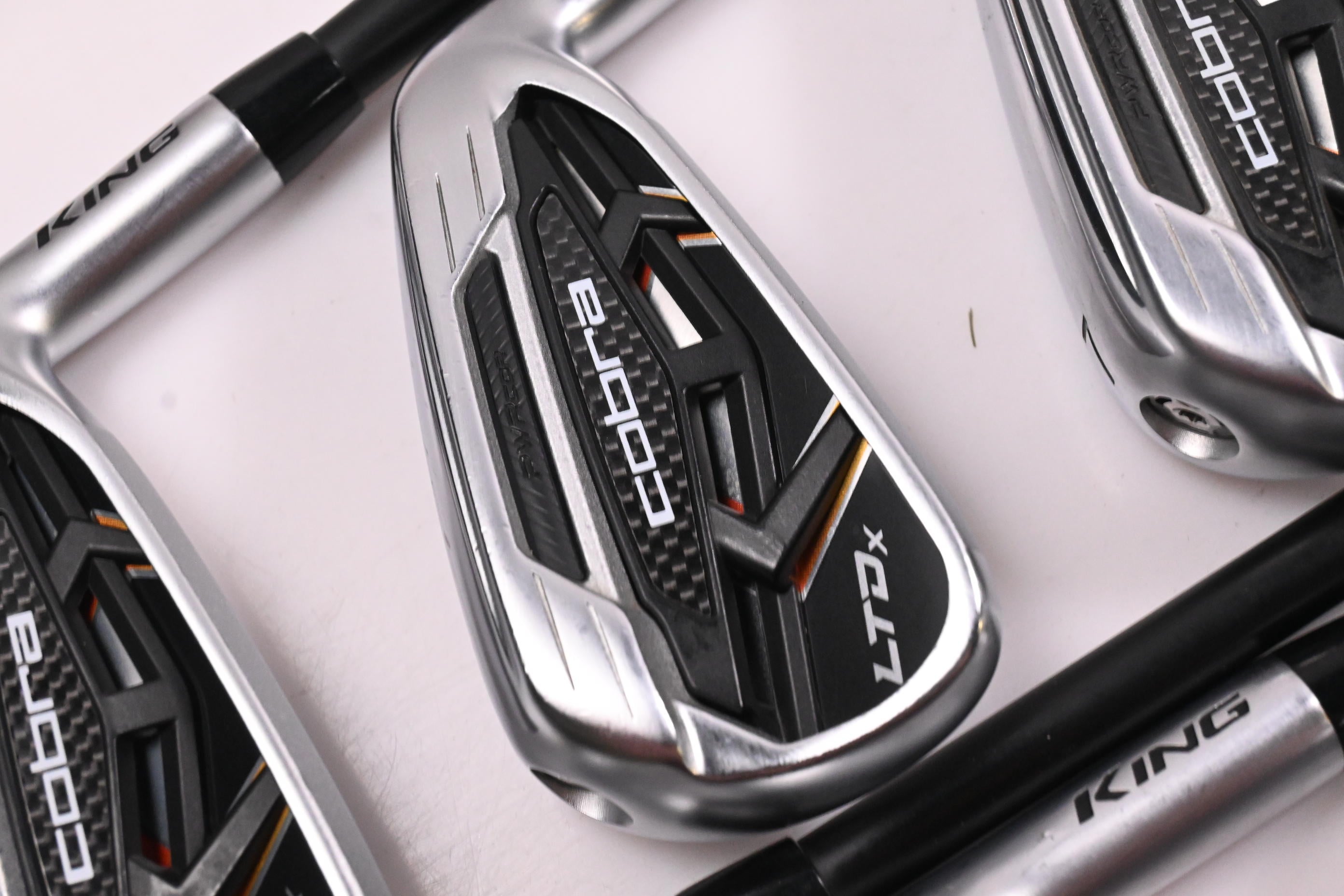 Cobra LTDx Irons / 5-PW+SW / Regular Flex KBS PGI 75 Shafts