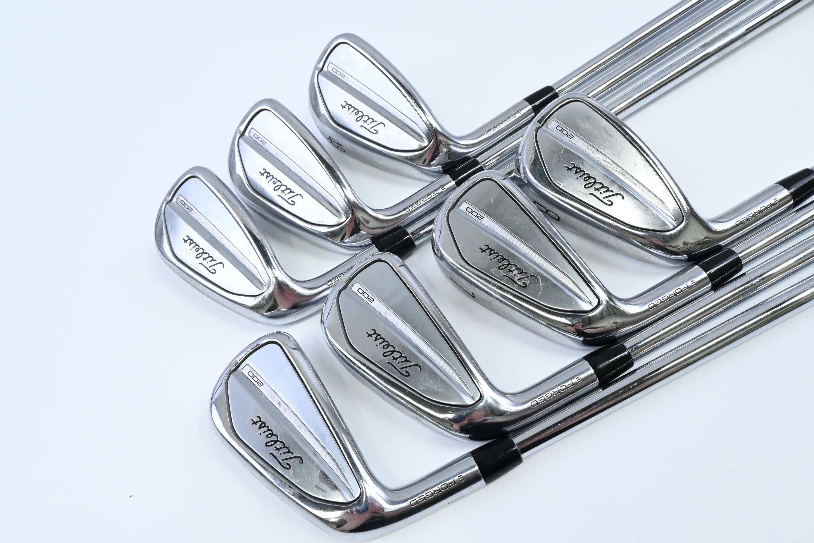 Left Hand Titleist T200 2023 Irons / 5-PW+48° / Regular Flex AMT Tour White R300