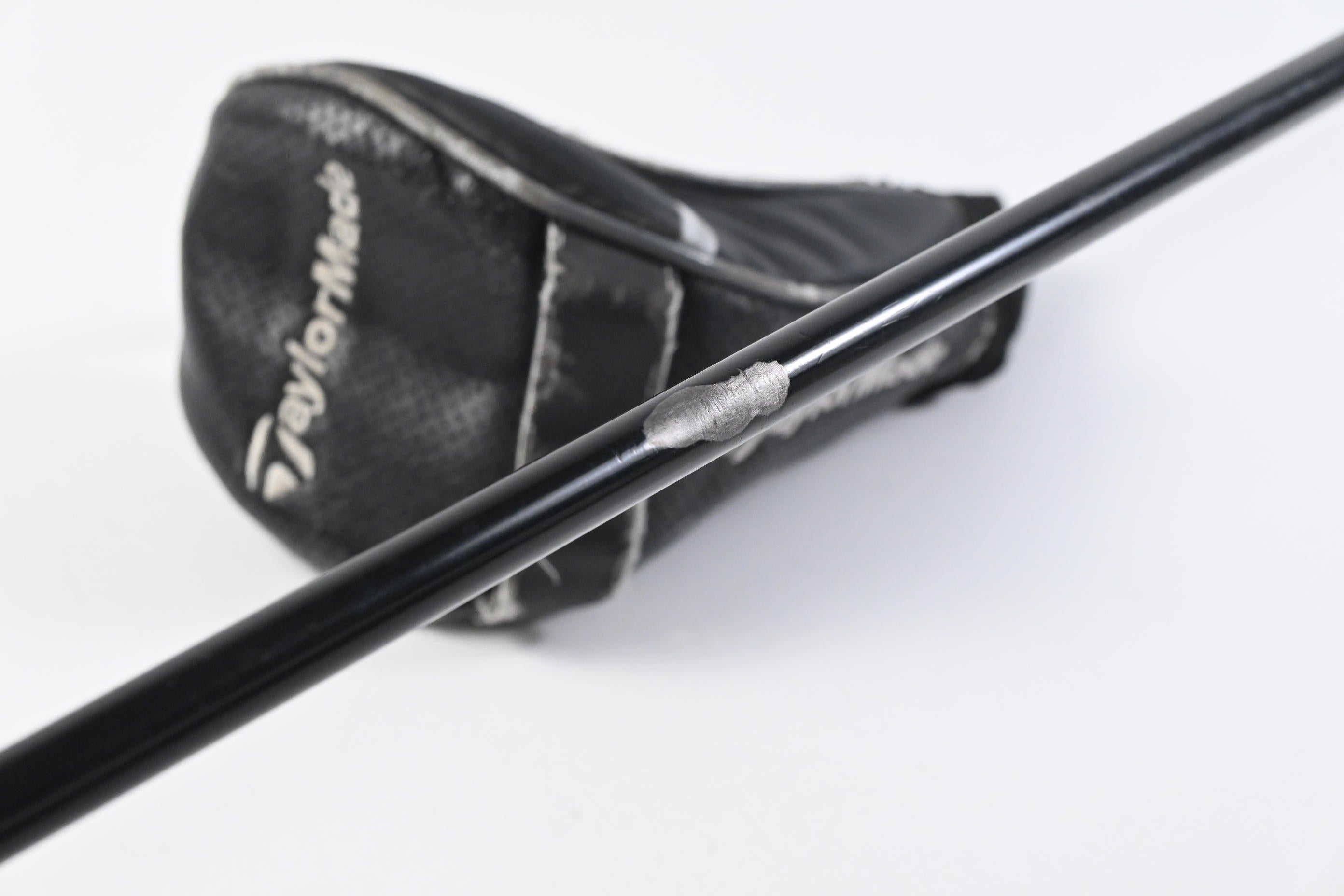 Taylormade R11 #3 Wood / 15.5 Degree / Stiff Flex Fujikura Blur 70 Shaft
