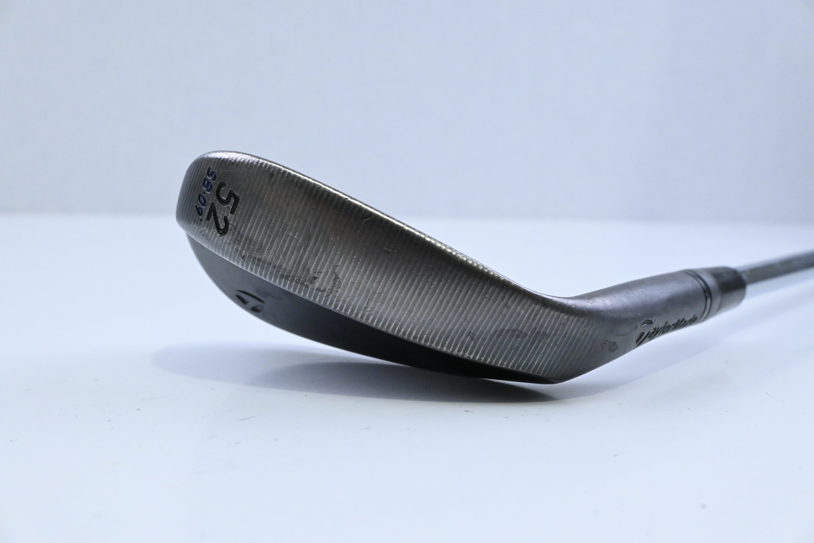 Taylormade Milled Grind 3 Gap Wedge / 52 Degree / Stiff Flex Dynamic Gold S200