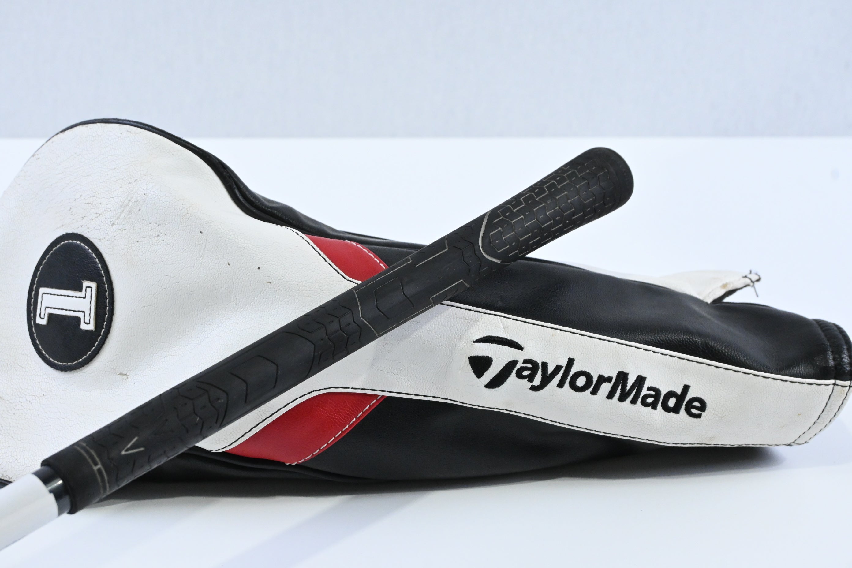 Taylormade R7 CGB Max Driver / 9.5 Degree / Stiff Flex Taylormade Reax 45 Shaft