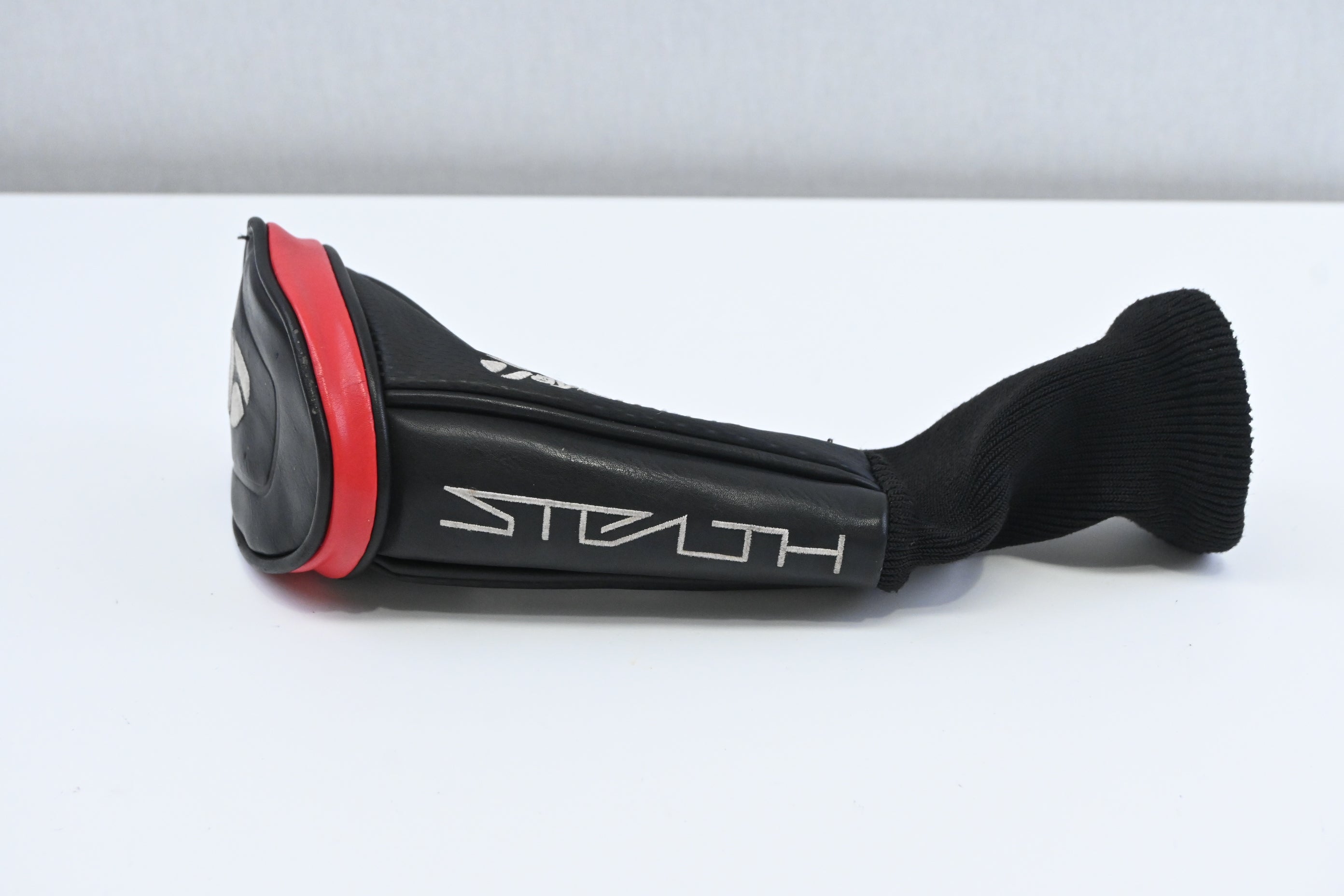 Taylormade Stealth Plus #3 Hybrid / 19.5 Degree / Stiff Flex HZRDUS Smoke RDX 80